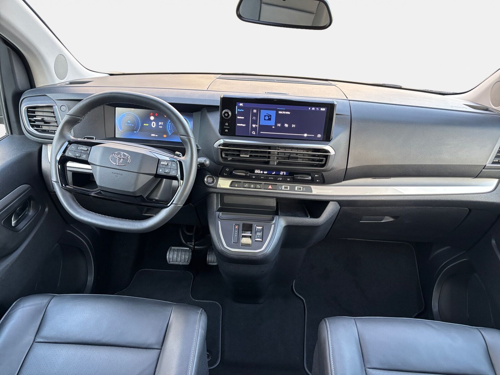 Billede af Toyota Proace Verso Electric Long EL Shuttle To skydedøre 136HK Aut.