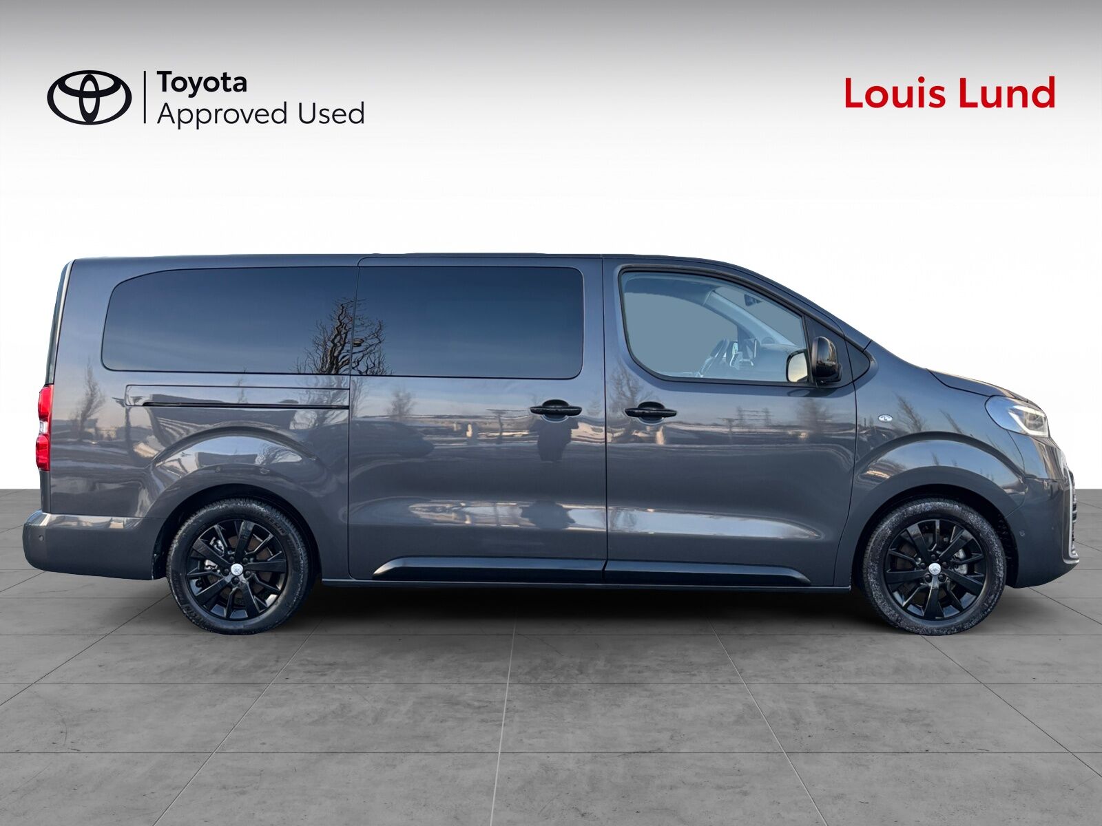 Billede af Toyota Proace Verso Electric Long EL Shuttle To skydedøre 136HK Aut.