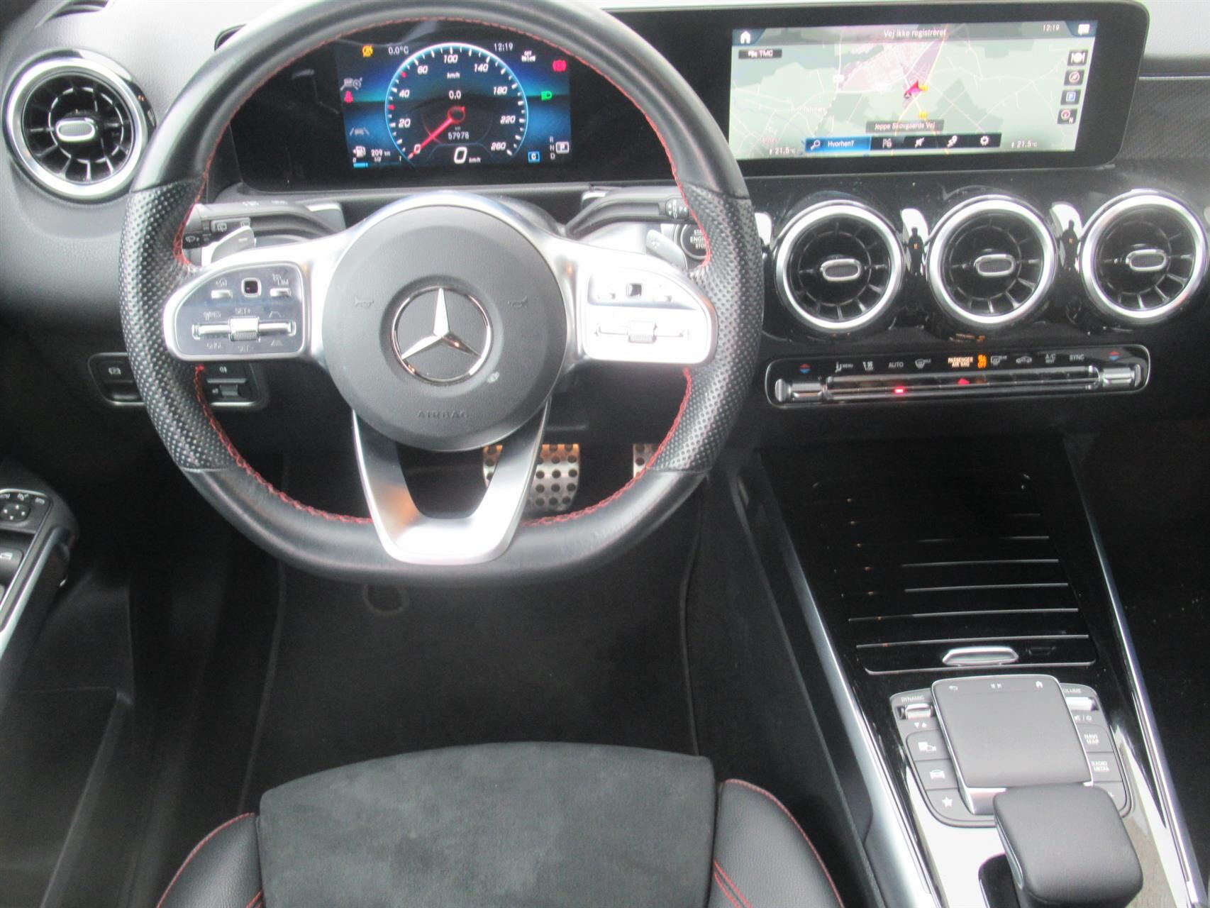 Billede af Mercedes-Benz GLB200 d 2,0 CDI AMG Line 8G-DCT 150HK 5d 8g Aut.