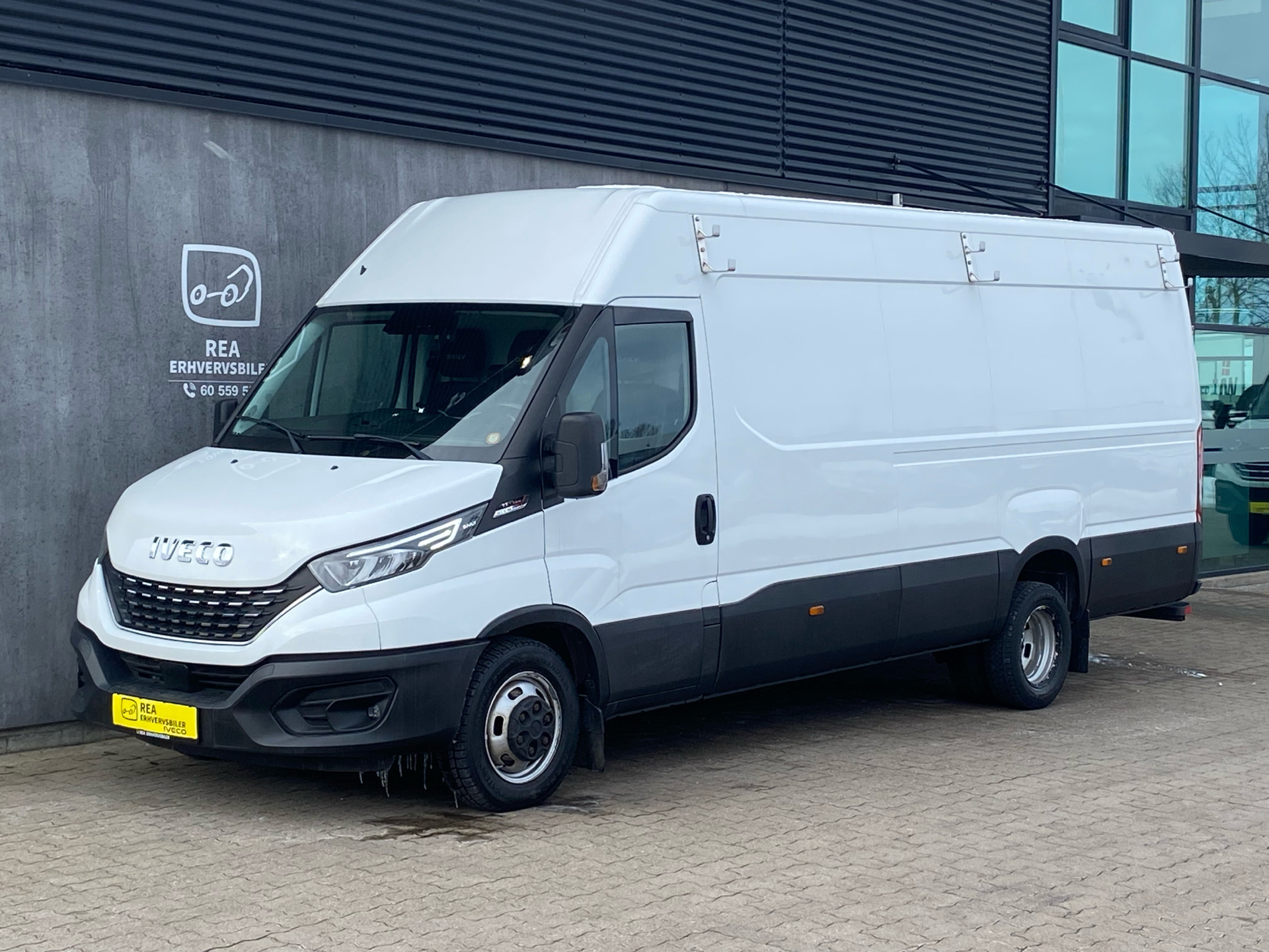 Billede af Iveco Daily 35C18 16m3 3,0 D Hi-Matic 180HK Van 8g Aut.
