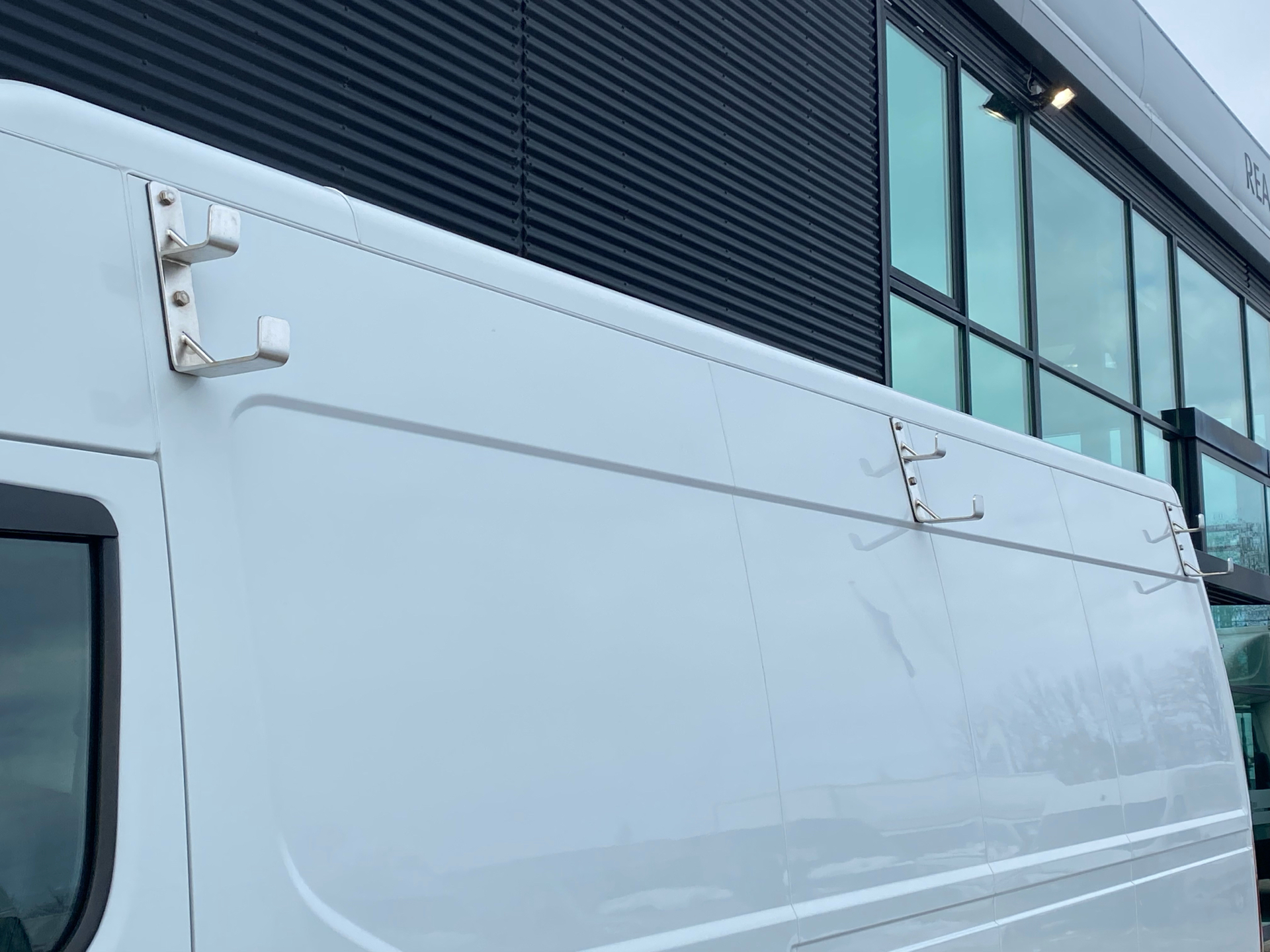 Billede af Iveco Daily 35C18 16m3 3,0 D Hi-Matic 180HK Van 8g Aut.