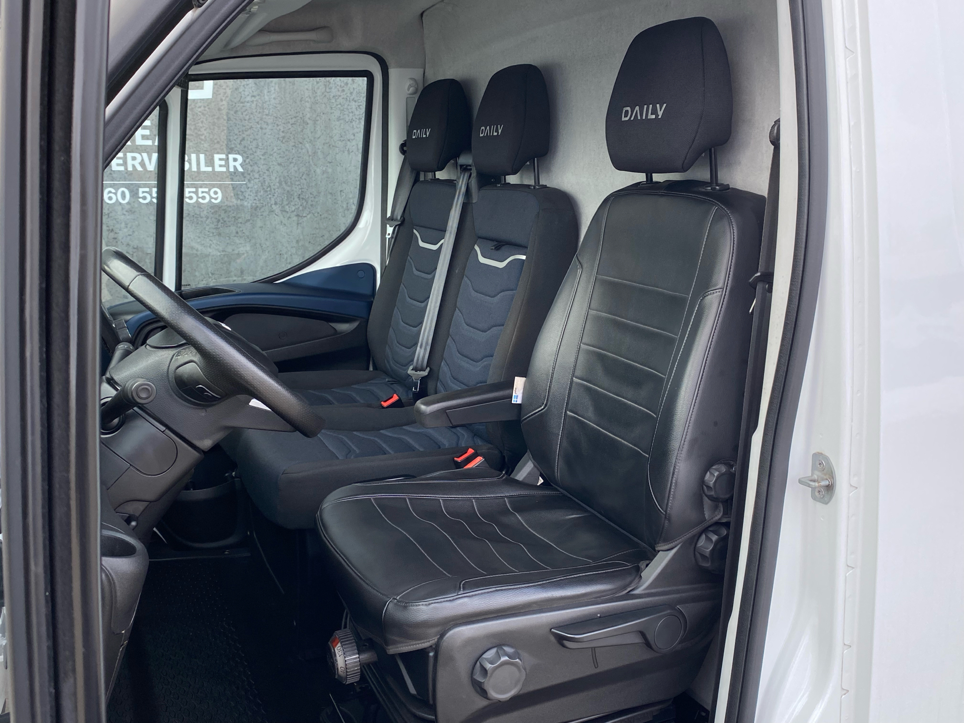 Billede af Iveco Daily 35C18 16m3 3,0 D Hi-Matic 180HK Van 8g Aut.