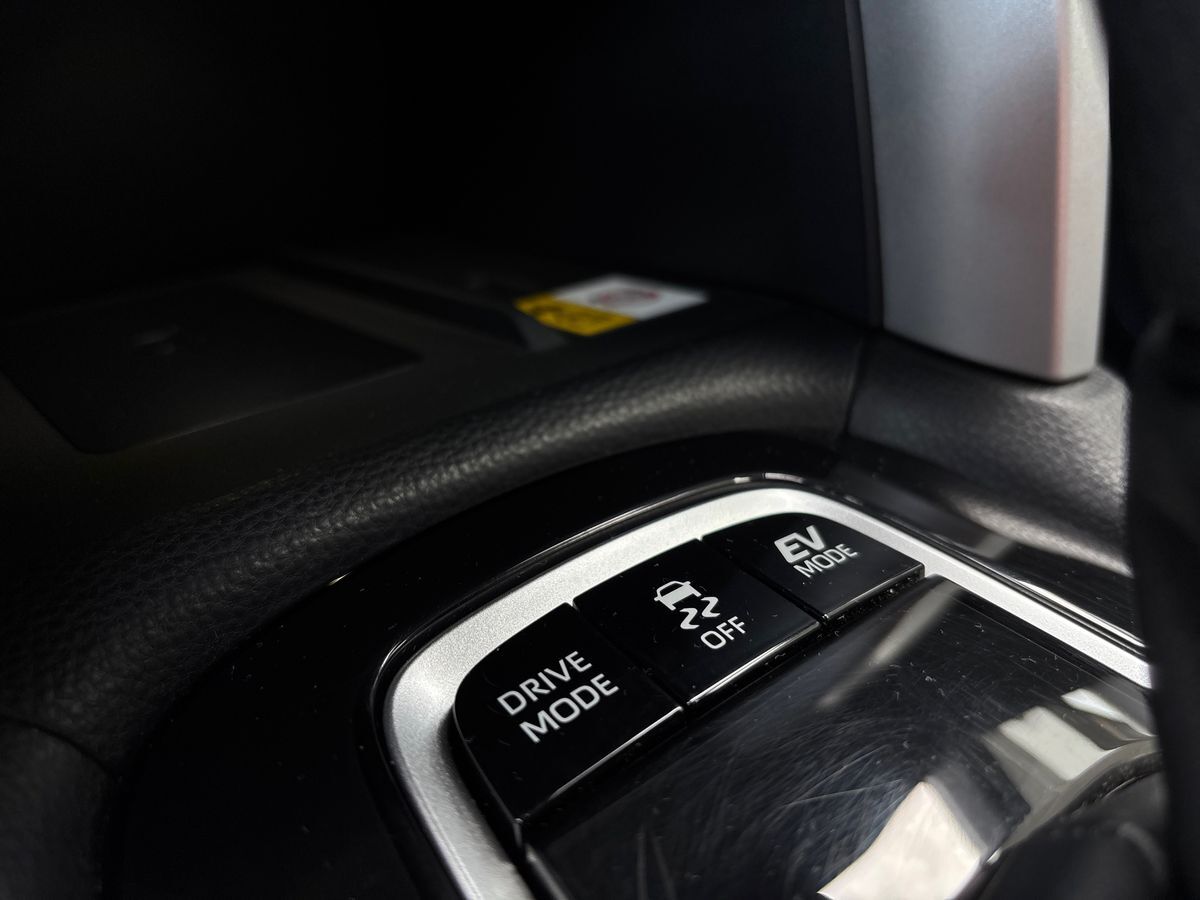 Billede af Toyota Corolla Cross 2,0 Hybrid Style E-CVT 197HK 5d Aut.