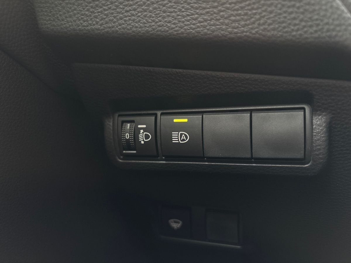 Billede af Toyota Corolla Cross 2,0 Hybrid Style E-CVT 197HK 5d Aut.