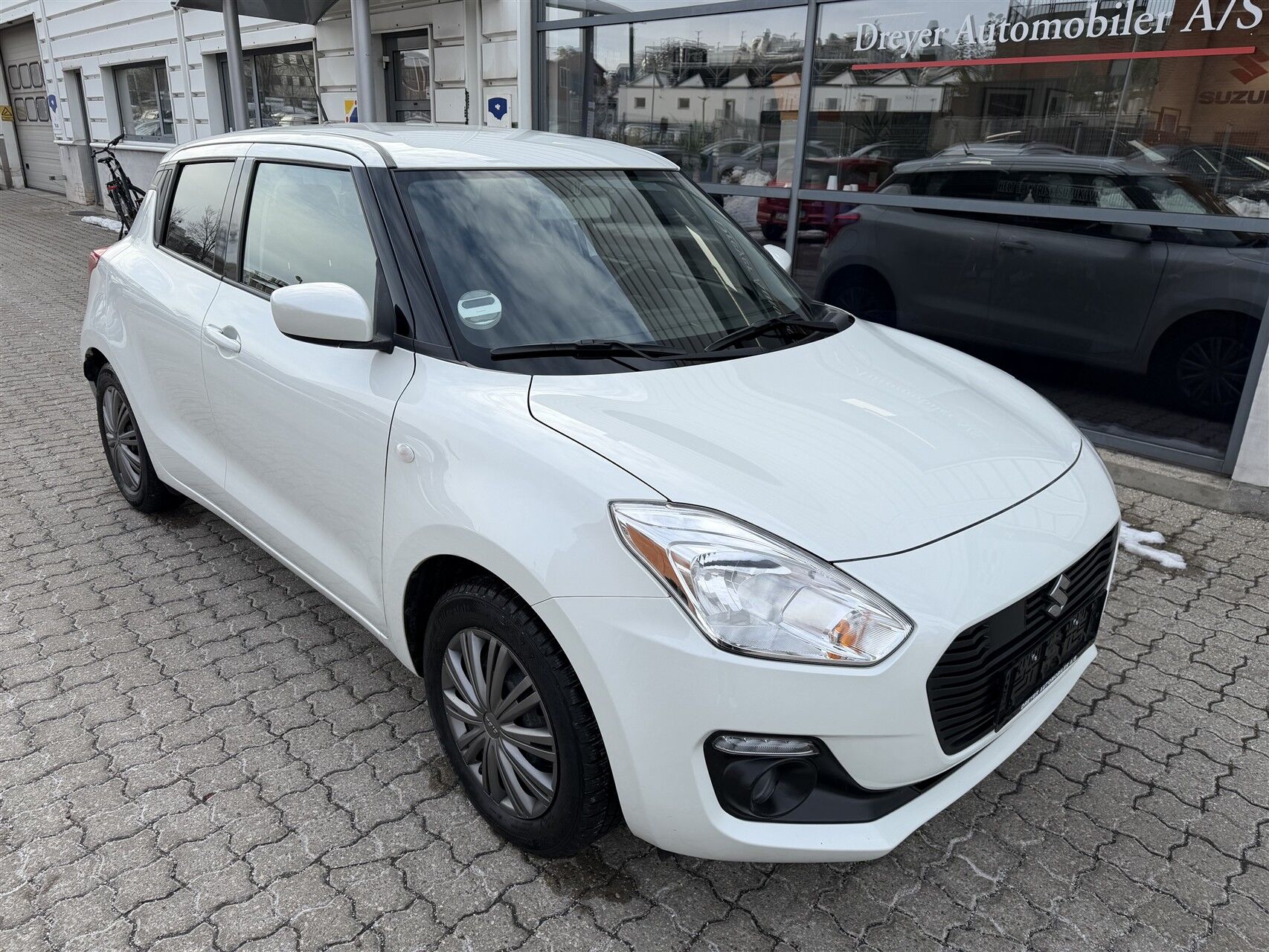Billede af Suzuki Swift 1,2 Dualjet  Mild hybrid Action AEB mild-hybrid 90HK 5d
