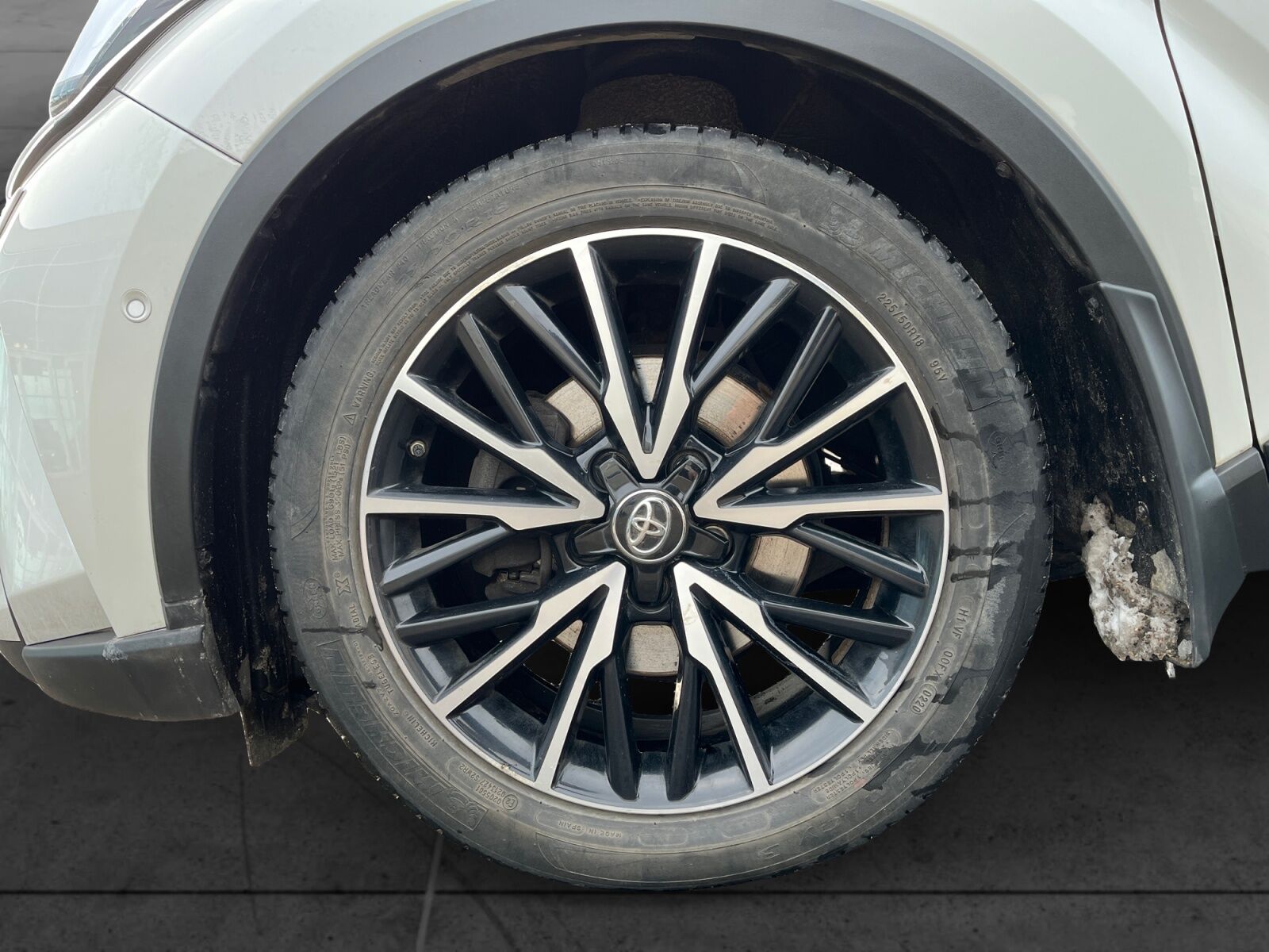 Billede af Toyota C-HR 2,0 Hybrid C-HIC Multidrive S 184HK 5d Aut.