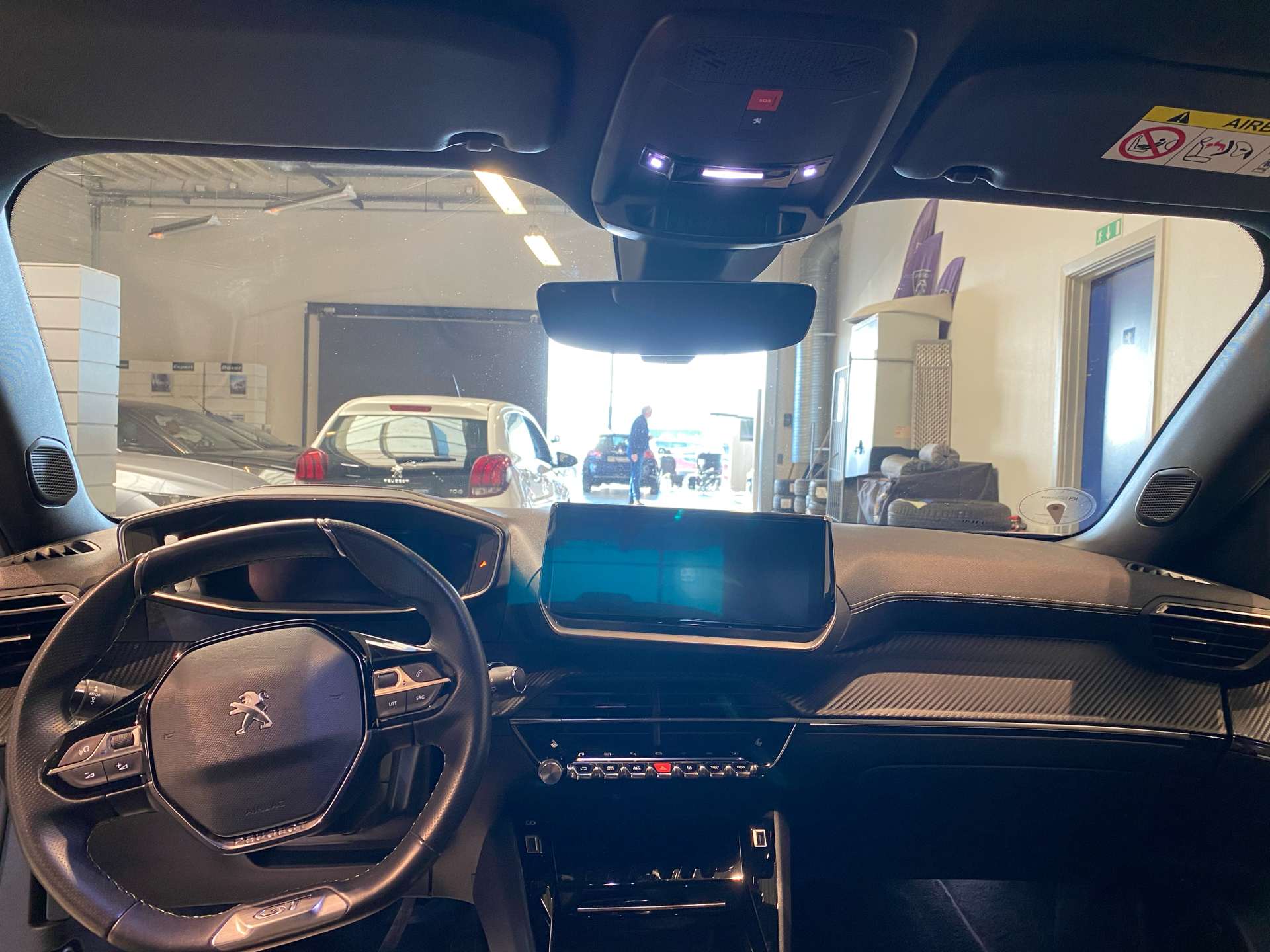 Billede af Peugeot e-2008 EL GT Prime+ 136HK 5d Aut.