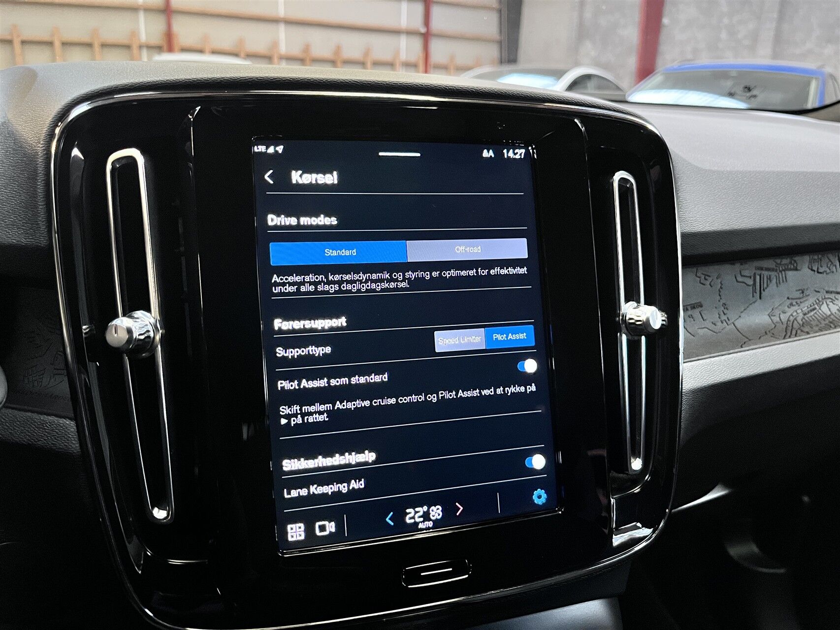 Billede af Volvo XC40 P6 Recharge Plus 231HK 5d Aut.