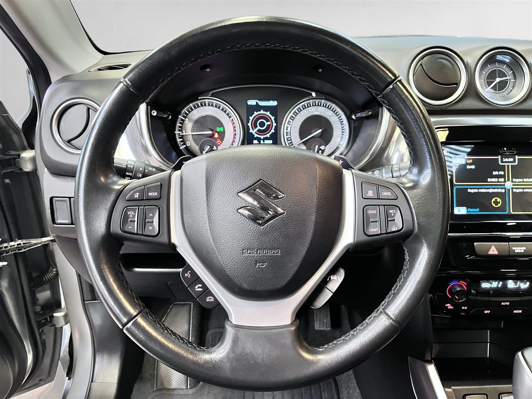 Billede af Suzuki Vitara 1,4 Boosterjet  Mild hybrid Adventure 129HK 5d 6g Aut.