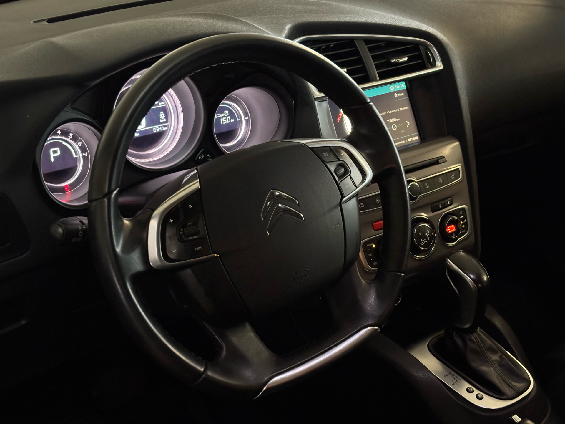 Billede af Citroën C4 1,6 Blue HDi Iconic EAT6 start/stop 120HK 5d 6g Aut.