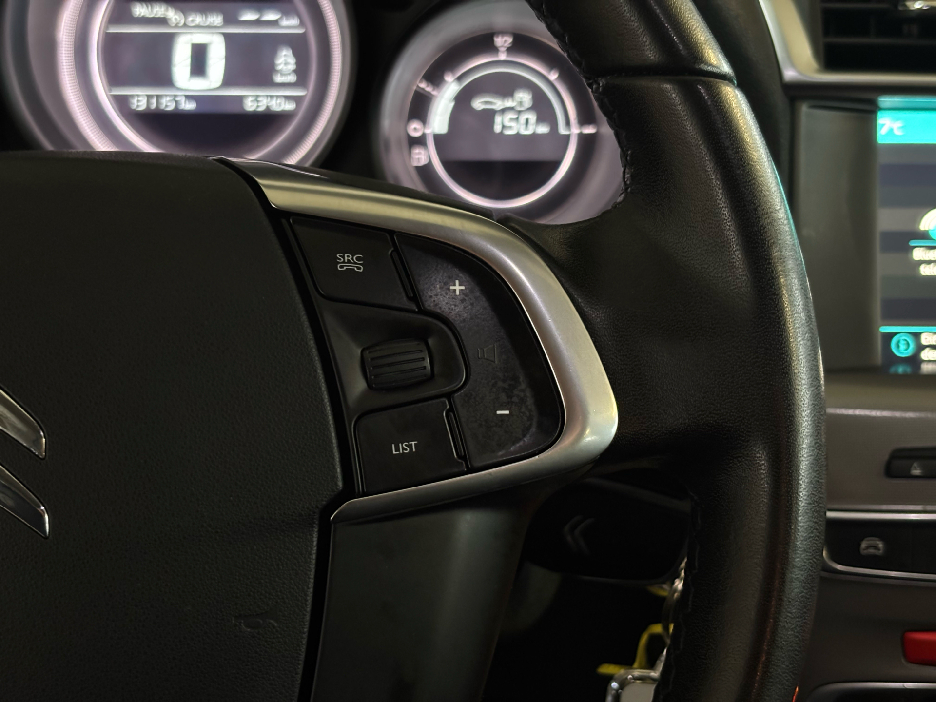 Billede af Citroën C4 1,6 Blue HDi Iconic EAT6 start/stop 120HK 5d 6g Aut.