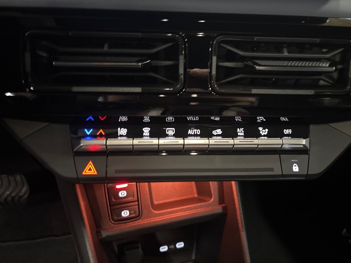 Billede af Nissan Micra EL Evolve 52kWh 150HK 5d Aut.