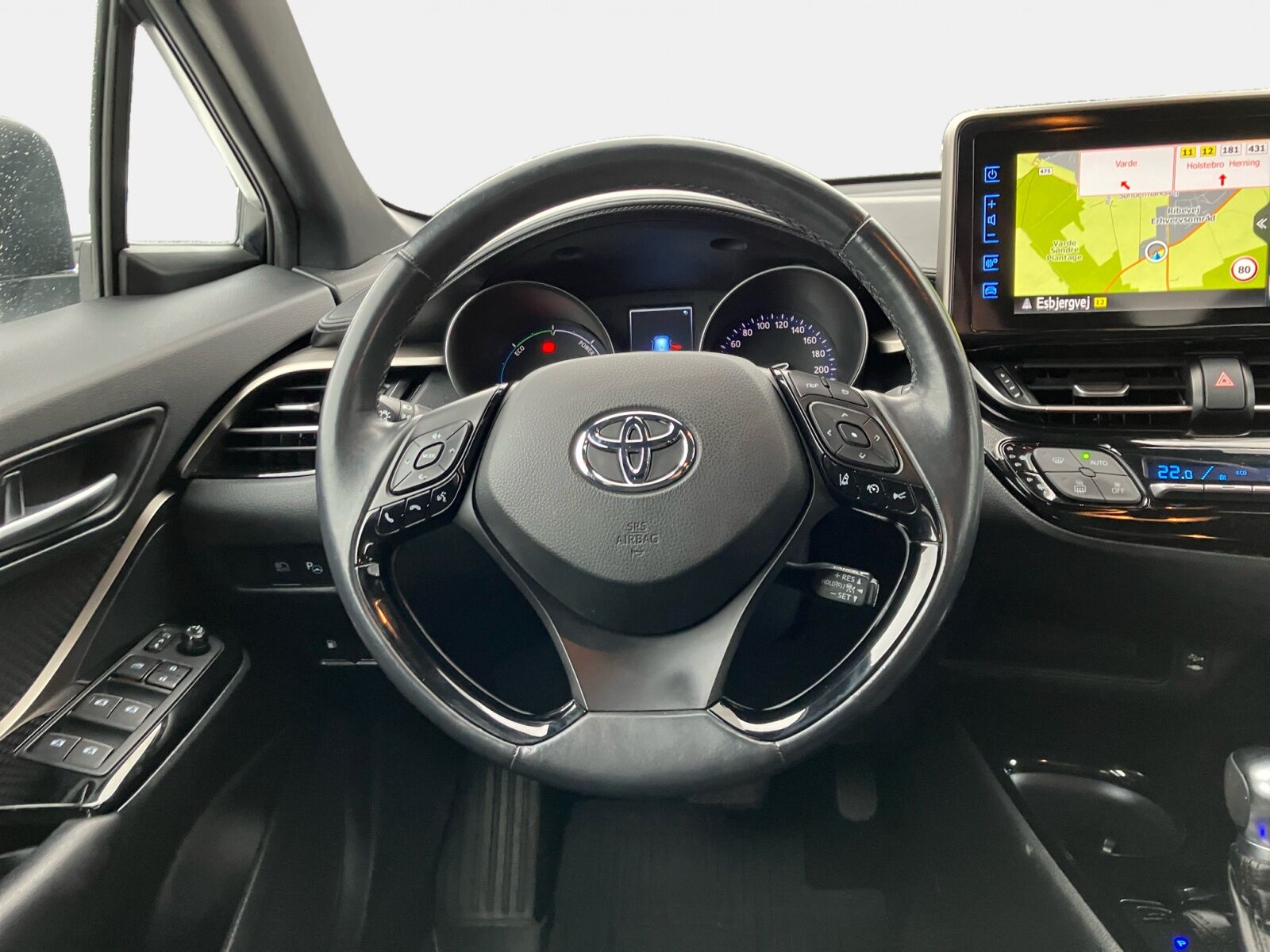 Billede af Toyota C-HR 1,8 Hybrid Premium Selected Bi-tone Multidrive S 122HK 5d Aut.