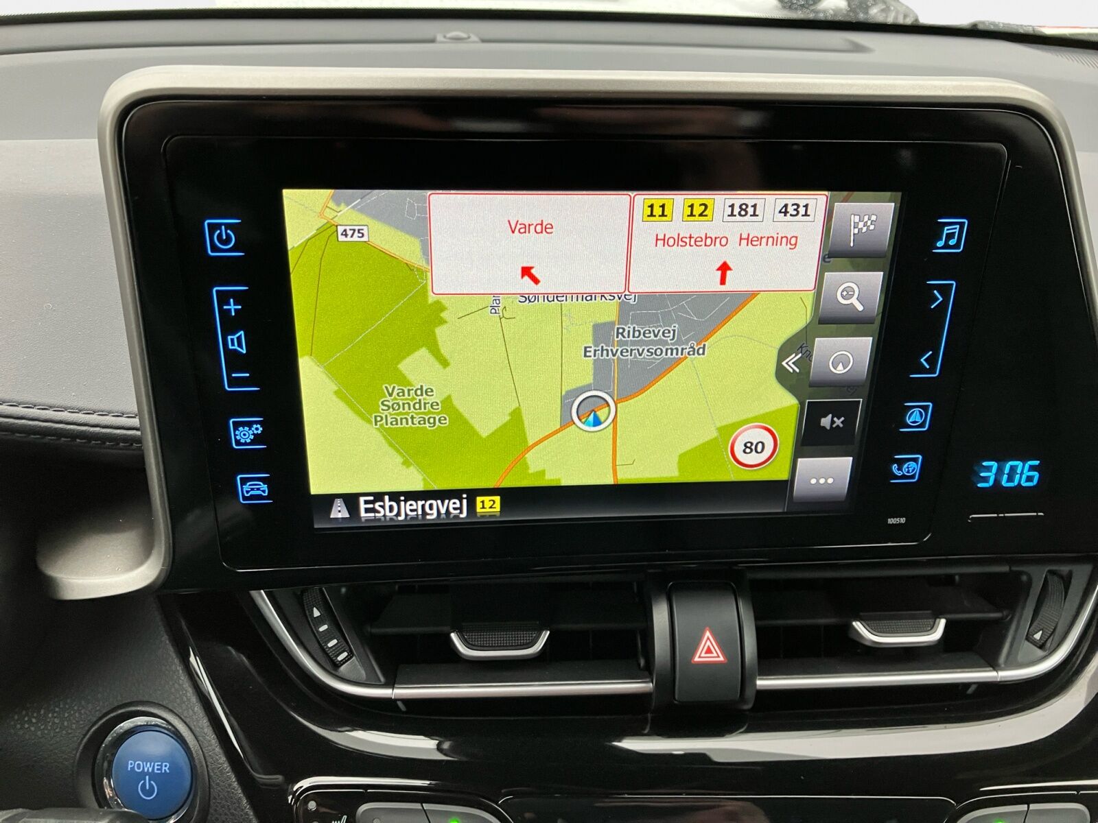 Billede af Toyota C-HR 1,8 Hybrid Premium Selected Bi-tone Multidrive S 122HK 5d Aut.