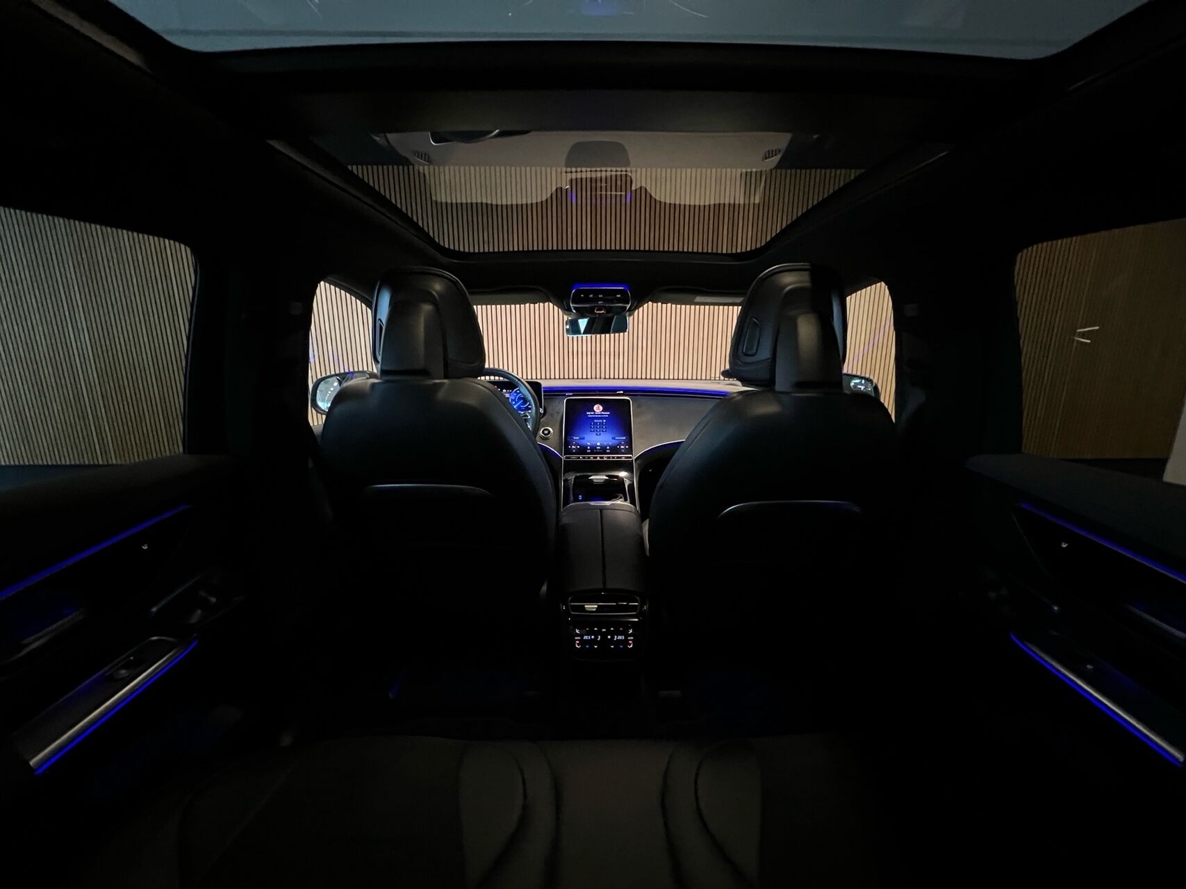 Billede af Mercedes-Benz EQE 350 EL AMG Premium Plus 4Matic 292HK 5d Aut.