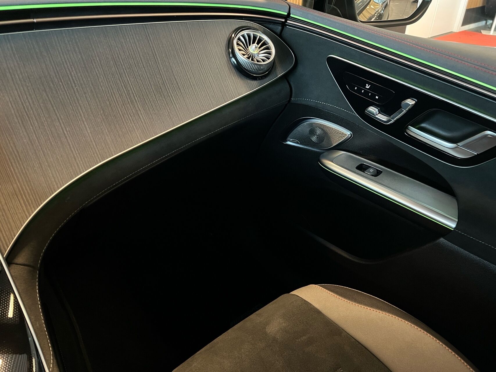 Billede af Mercedes-Benz EQE 350 EL AMG Premium Plus 4Matic 292HK 5d Aut.