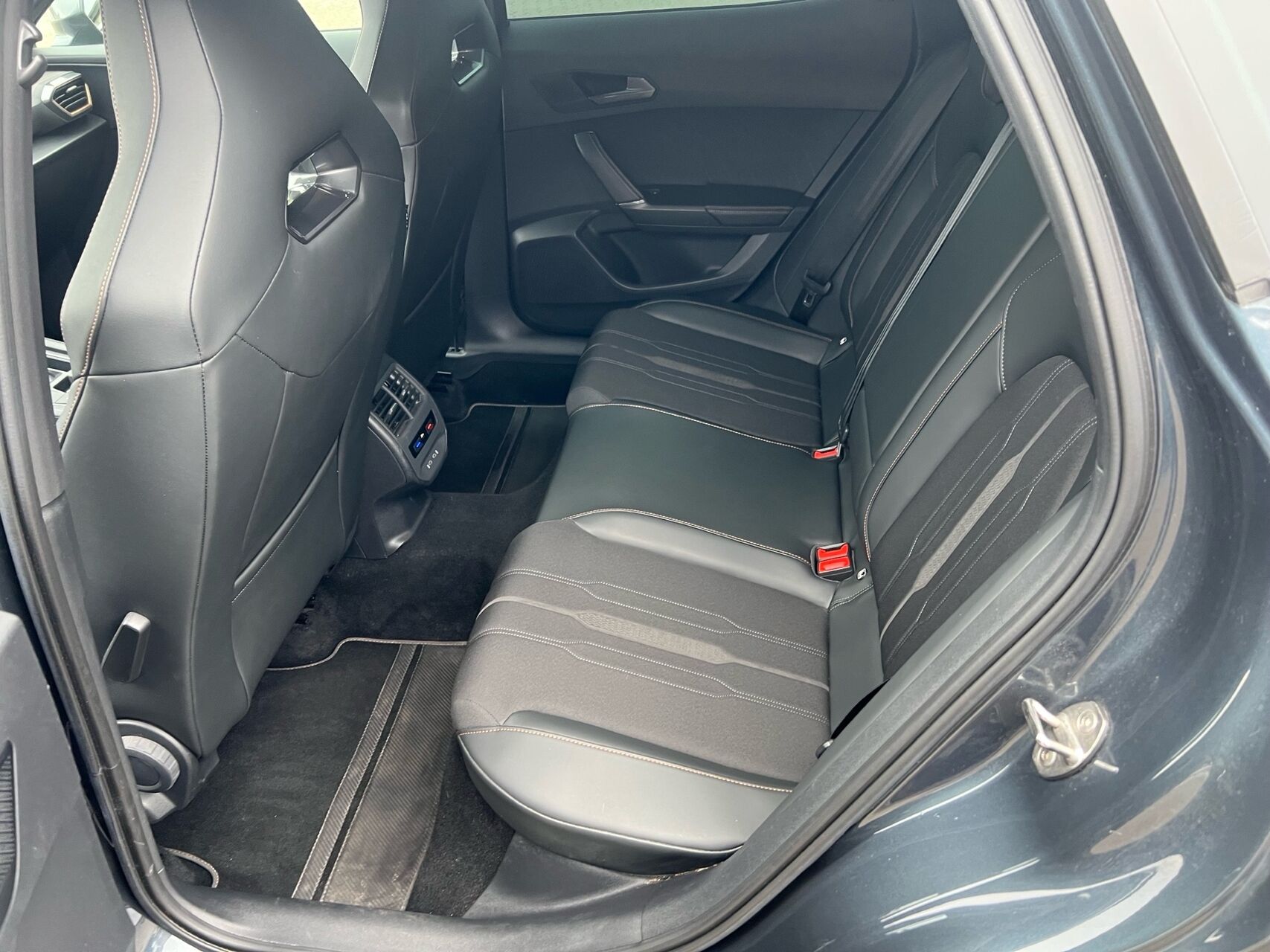 Billede af Cupra Formentor 1,4 TSI  Plugin-hybrid VZ DSG 245HK 5d 6g Aut.