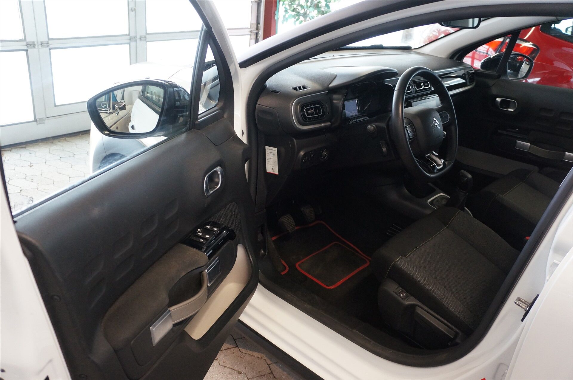 Billede af Citroën C3 1,2 PureTech Triumph 82HK 5d