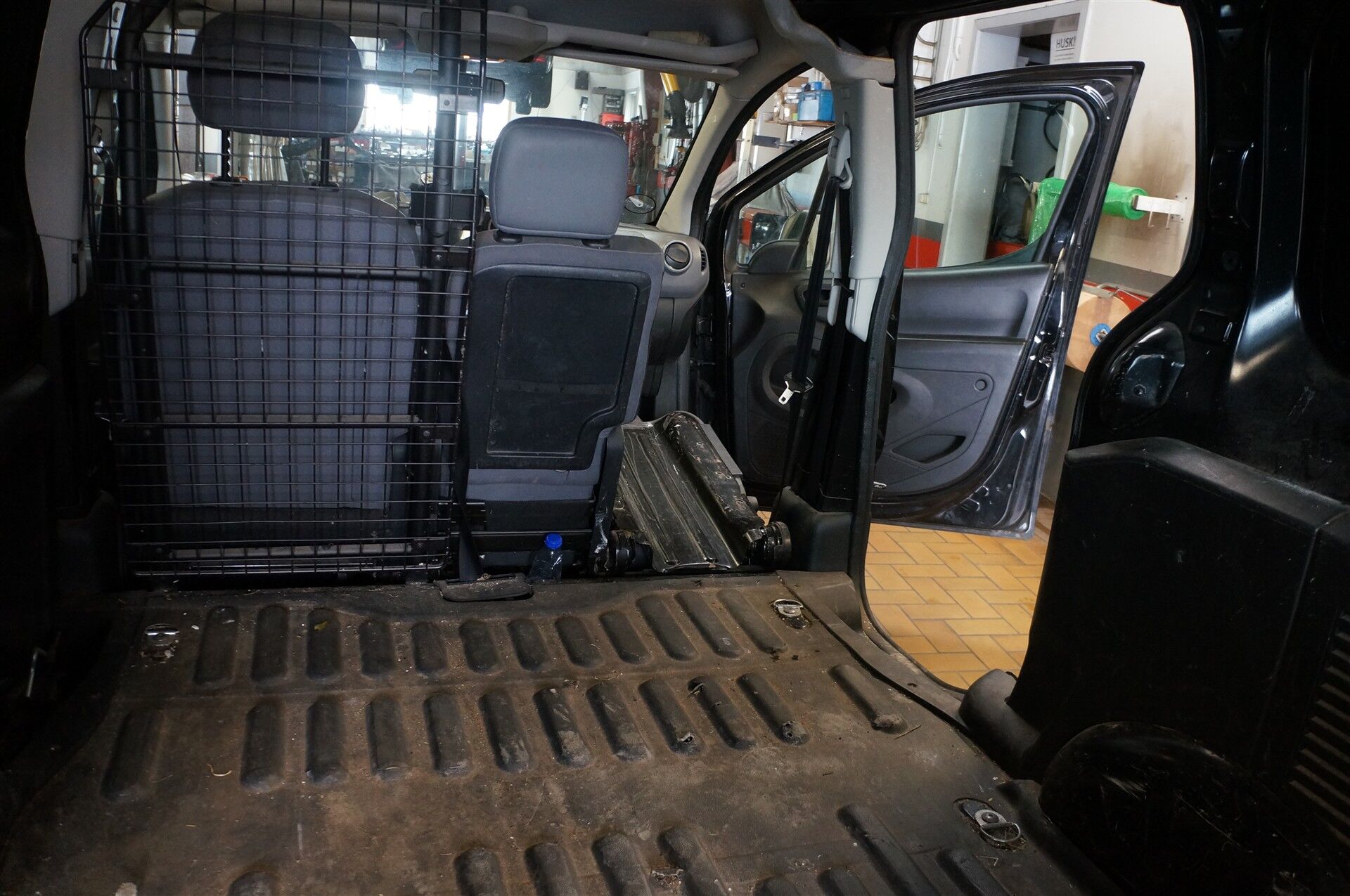 Billede af Citroën Berlingo L1N2 1,6 Blue HDi ETG6 start/stop 100HK Van 6g Aut.