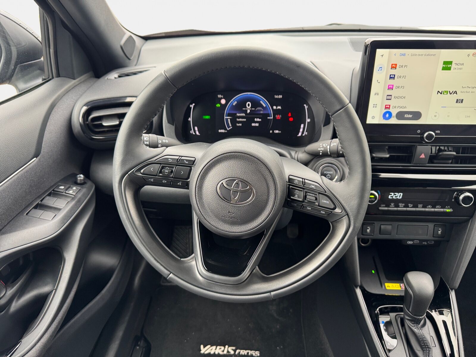 Billede af Toyota Yaris Cross 1,5 Hybrid Style Comfort 116HK 5d Trinl. Gear