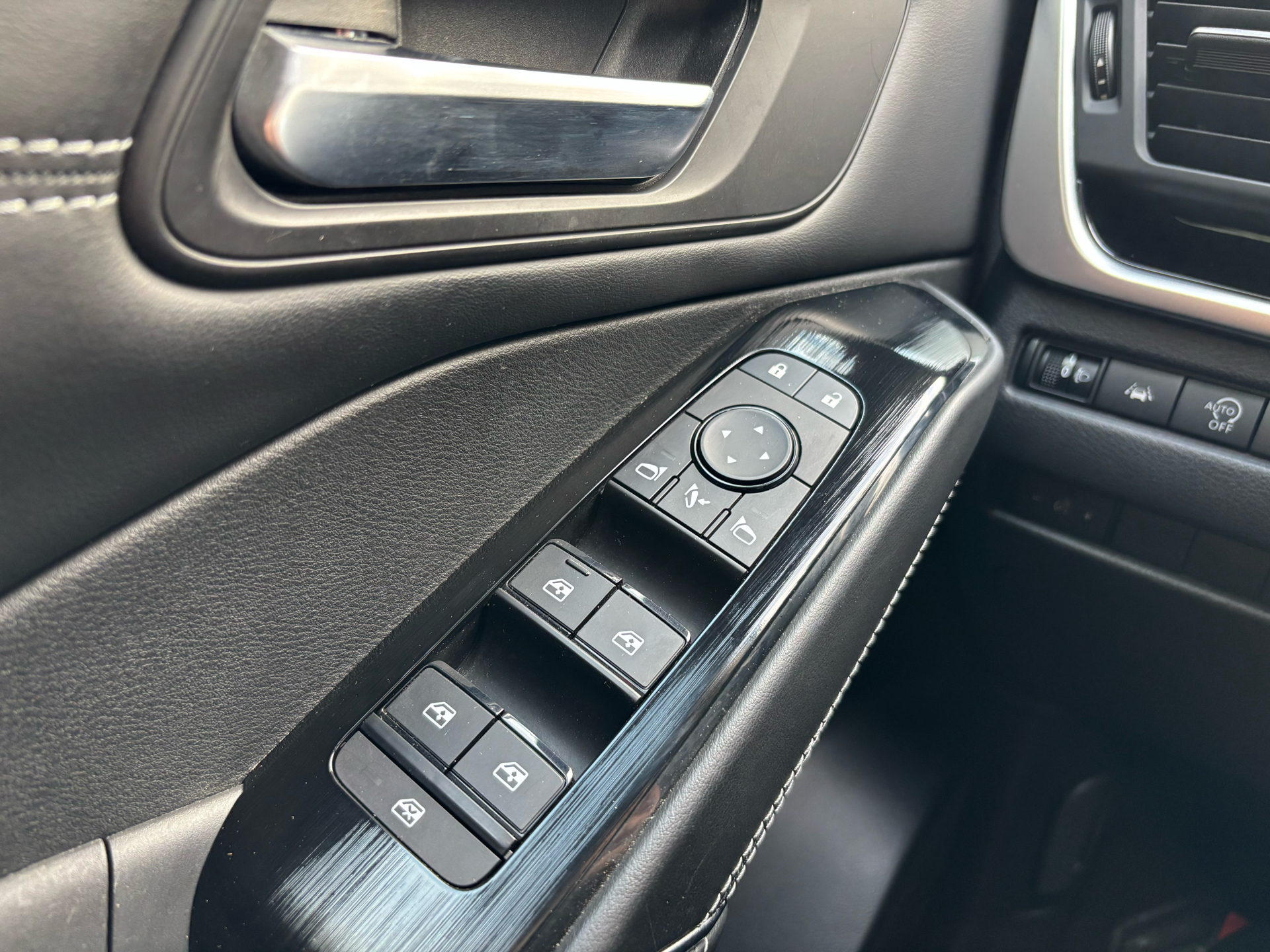 Billede af Nissan Qashqai 1,3 MHEV  Mild hybrid N-Connecta X-Tronic 158HK 5d 7g Aut.