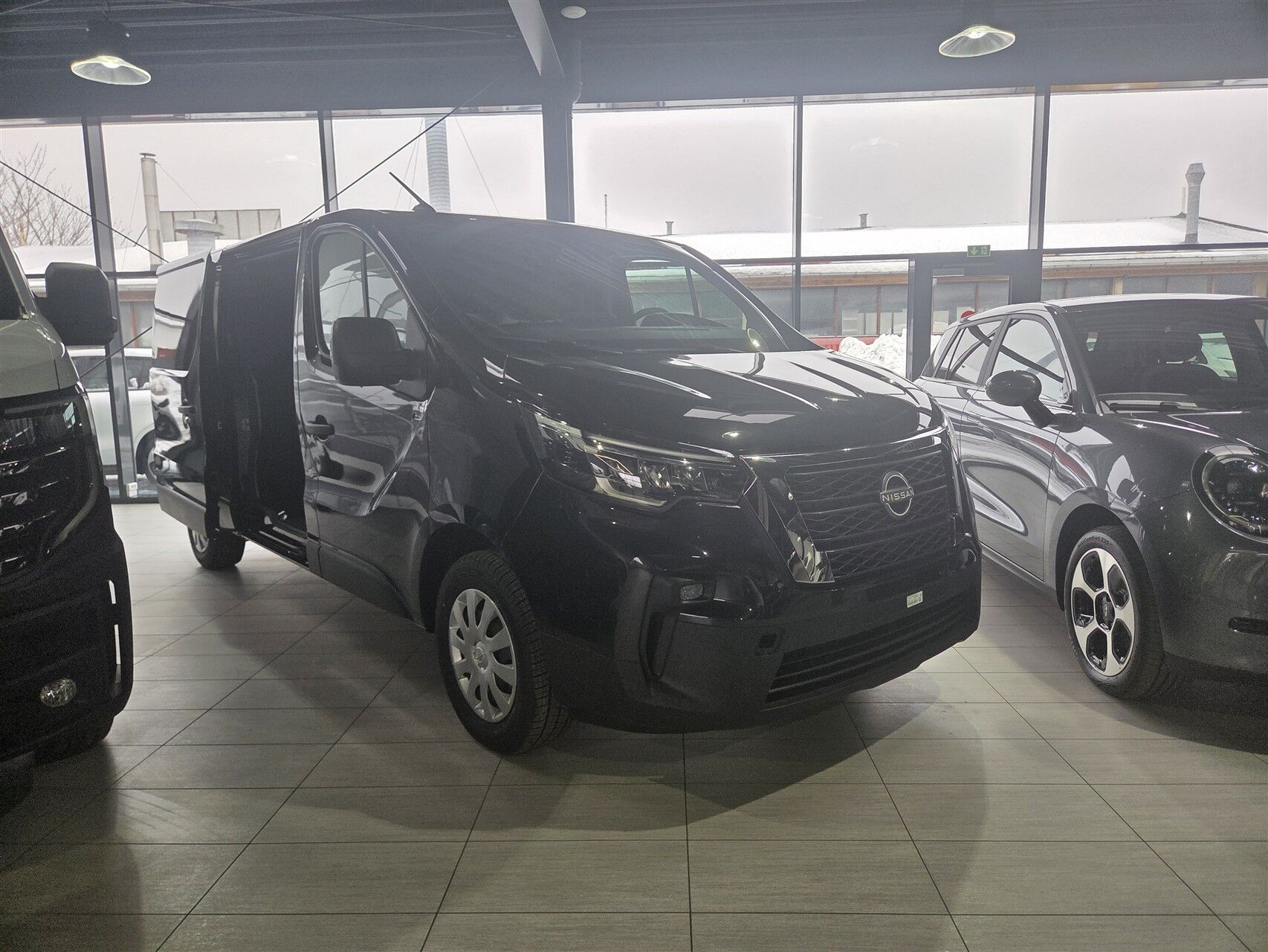 Billede af Nissan Primastar L2H1 2,0 DCi N-Connecta 150HK Van 6g Aut.