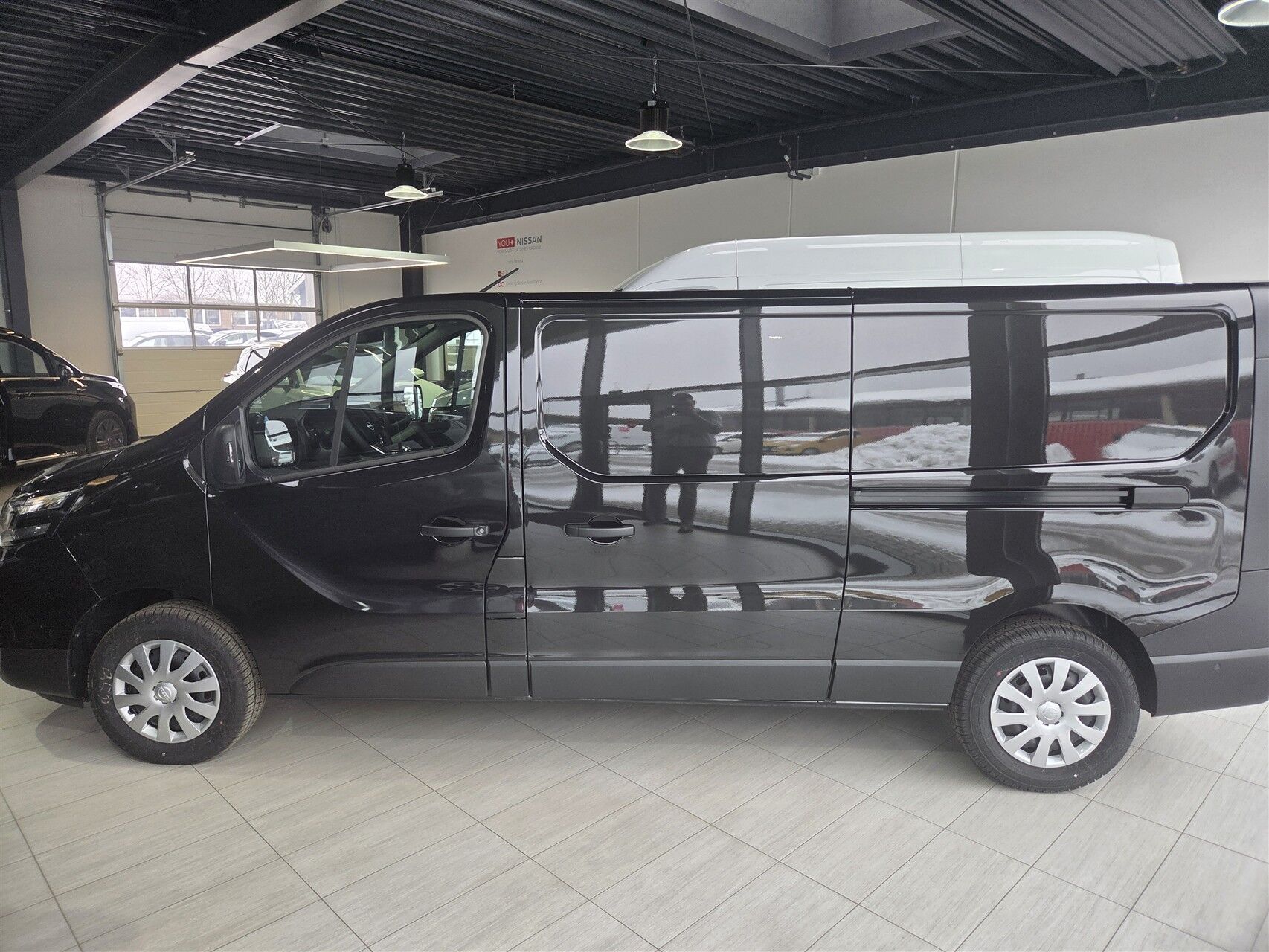 Billede af Nissan Primastar L2H1 2,0 DCi N-Connecta 150HK Van 6g Aut.