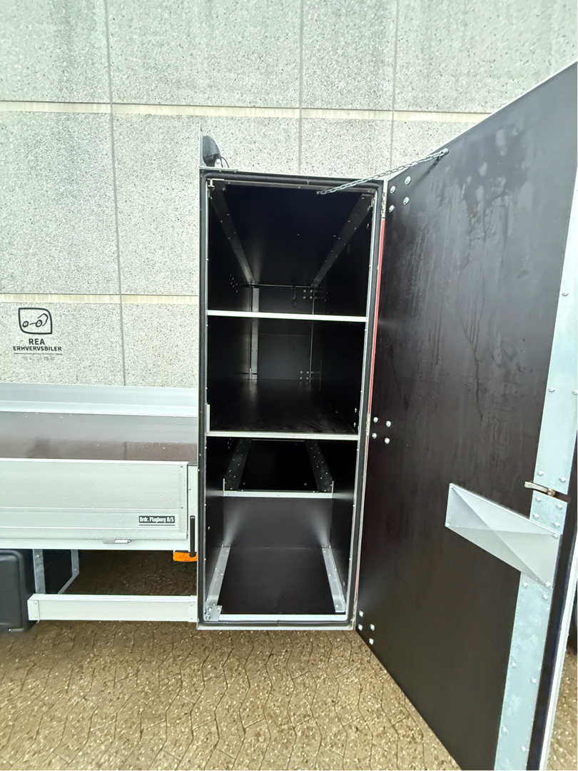 Billede af Iveco Daily 35S18 4100mm 3,0 D 180HK Ladv./Chas. 8g Aut.