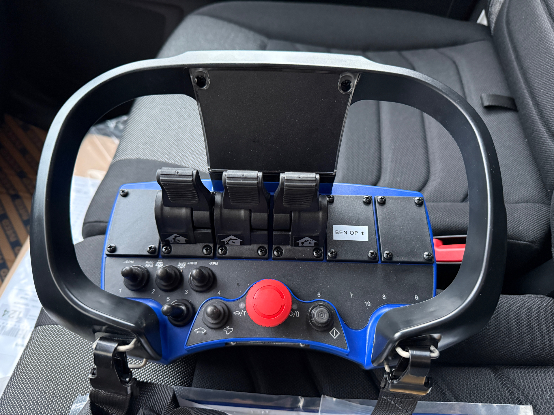 Billede af Iveco Daily 35S18 4100mm 3,0 D 180HK Ladv./Chas. 8g Aut.