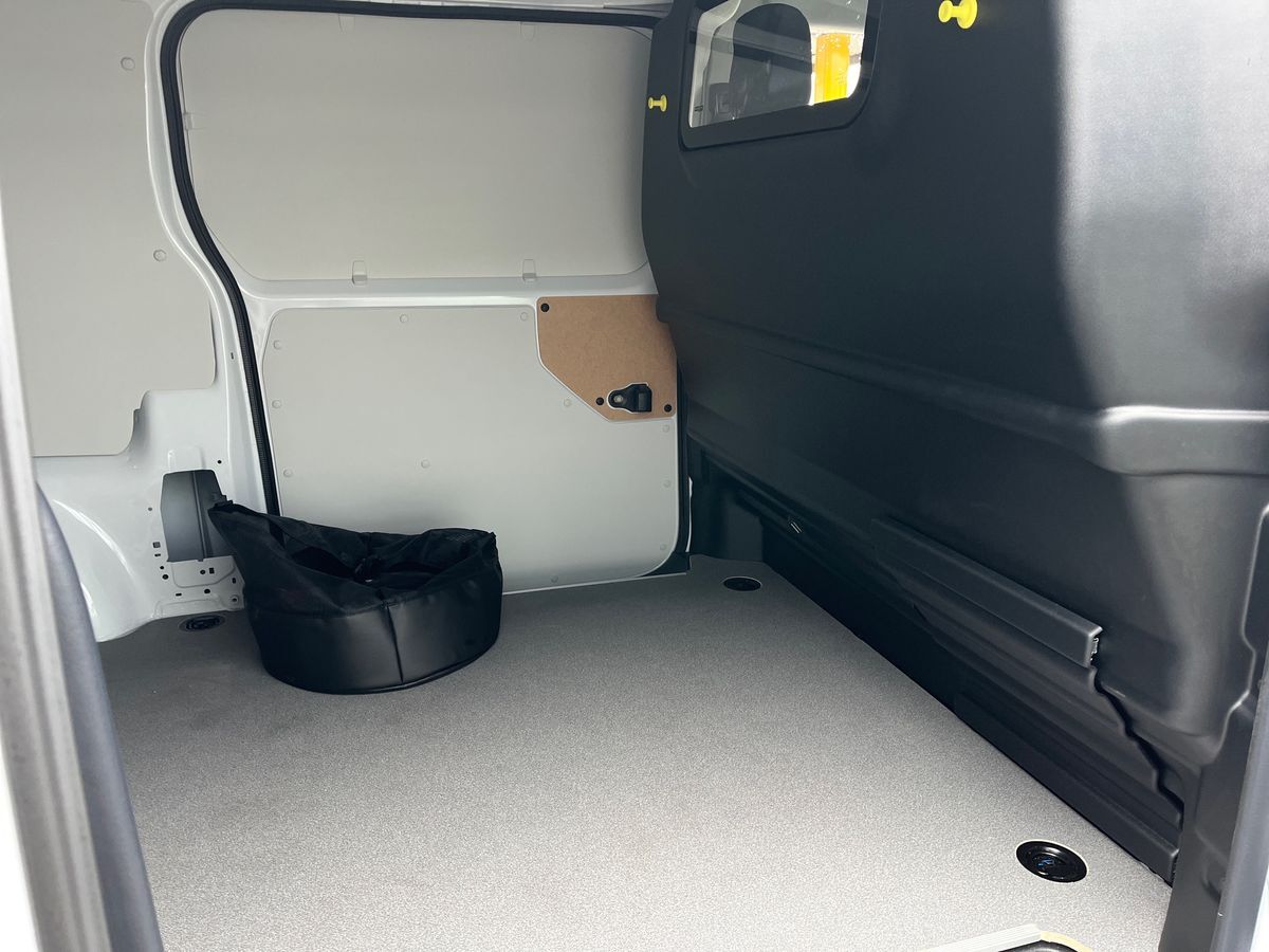Billede af Toyota Proace Electric Long EL Comfort Master m/ 2 Skydedøre 136HK Van Aut.