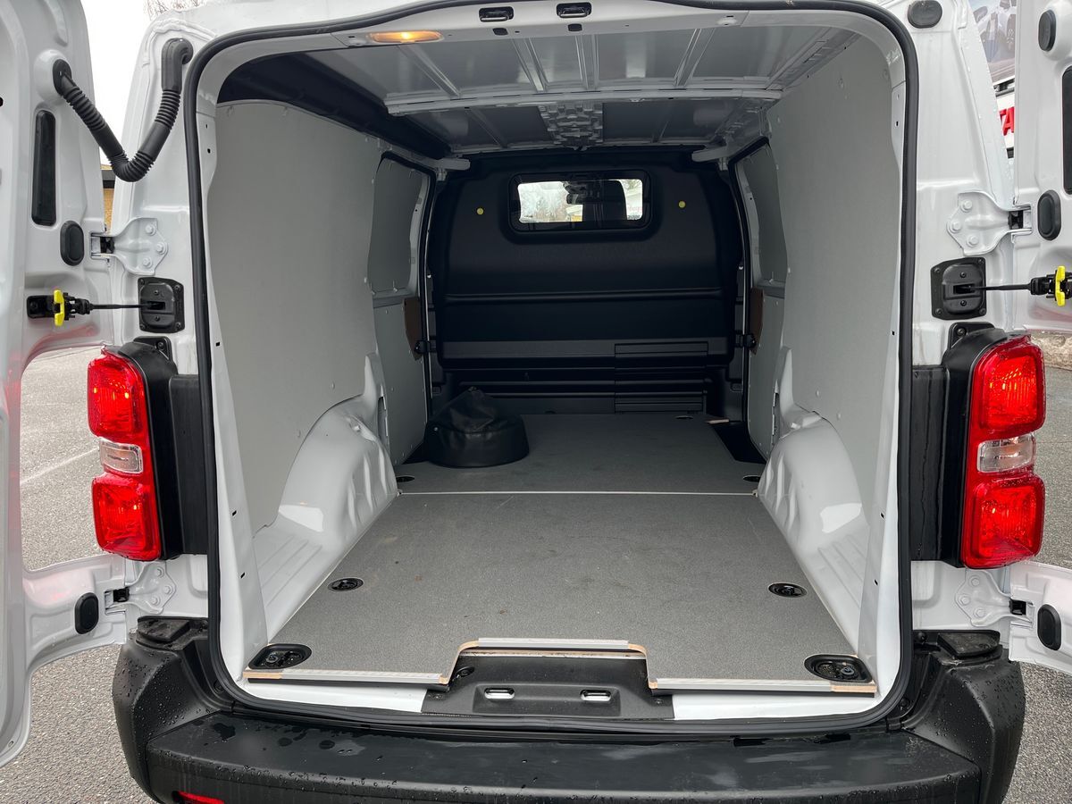 Billede af Toyota Proace Electric Long EL Comfort Master m/ 2 Skydedøre 136HK Van Aut.