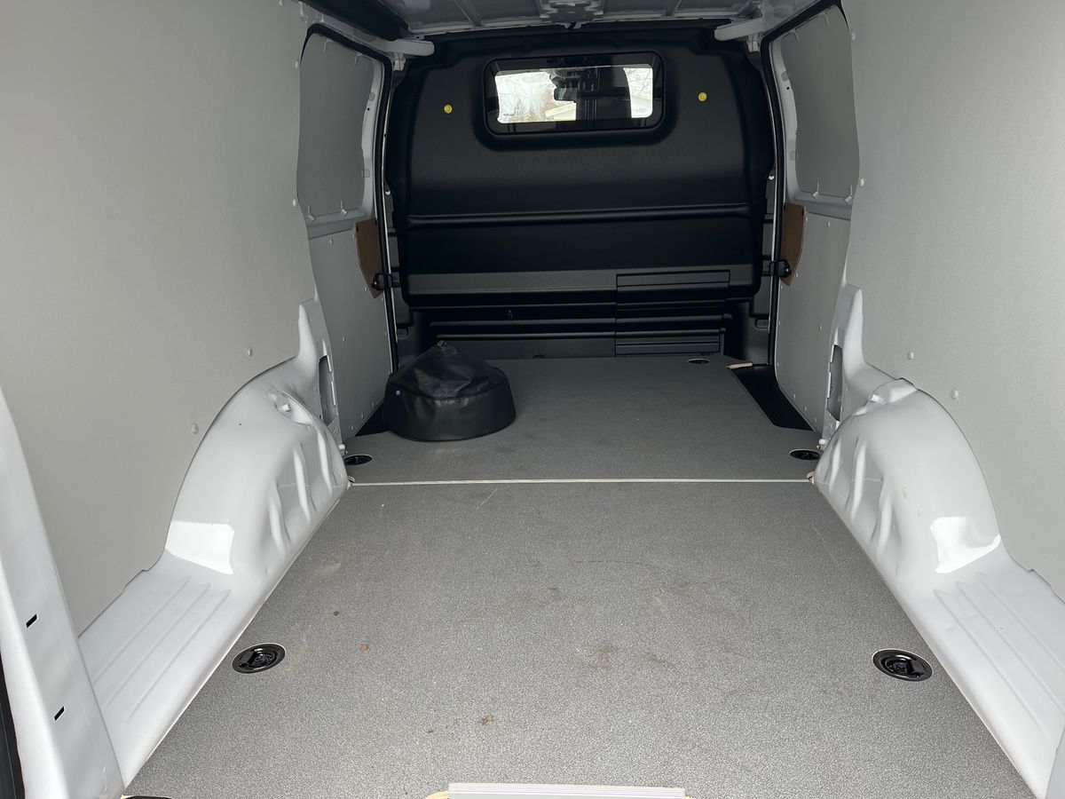 Billede af Toyota Proace Electric Long EL Comfort Master m/ 2 Skydedøre 136HK Van Aut.
