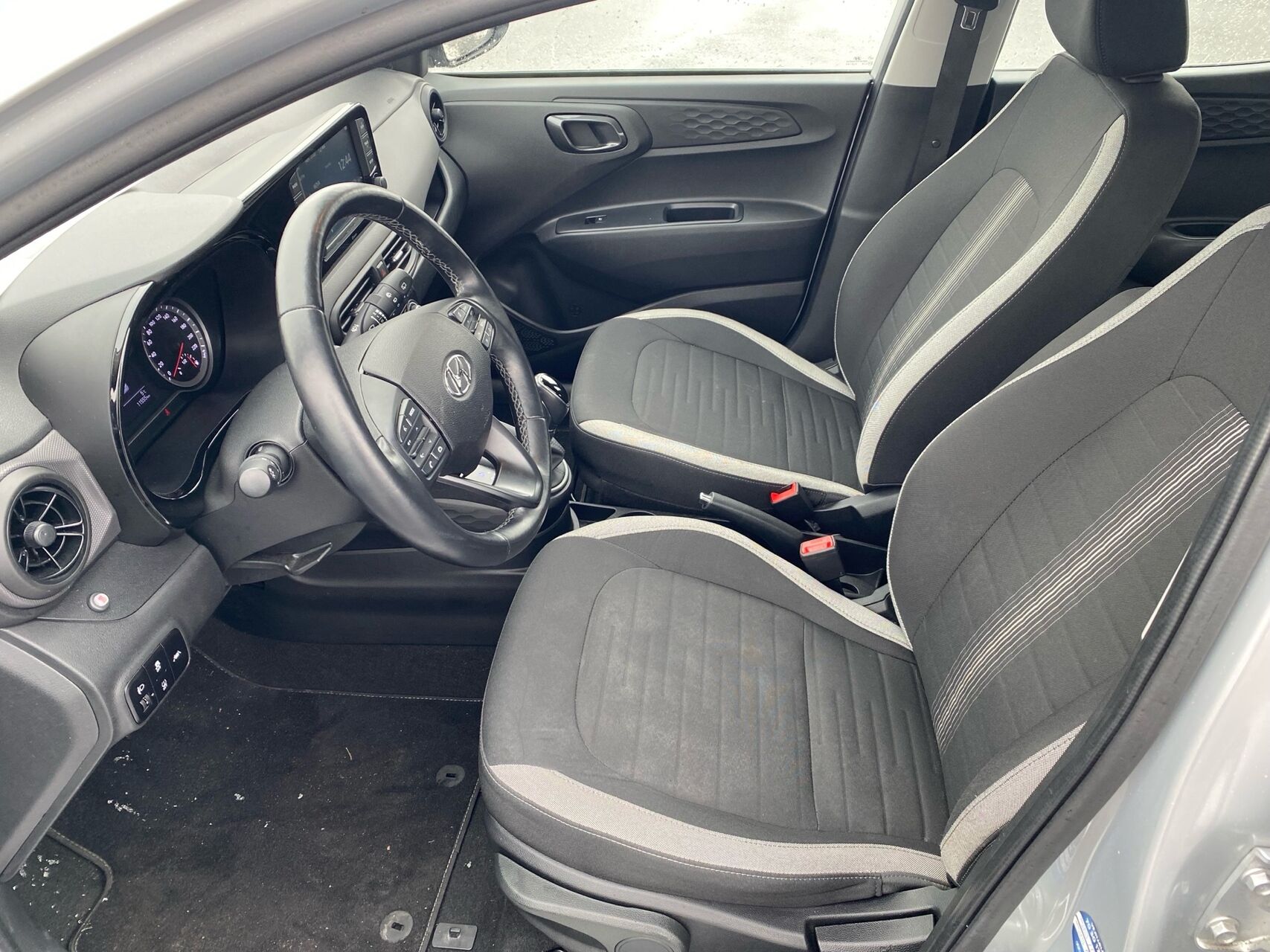 Billede af Hyundai i10 1,0 Advanced AMT 67HK 5d Aut.