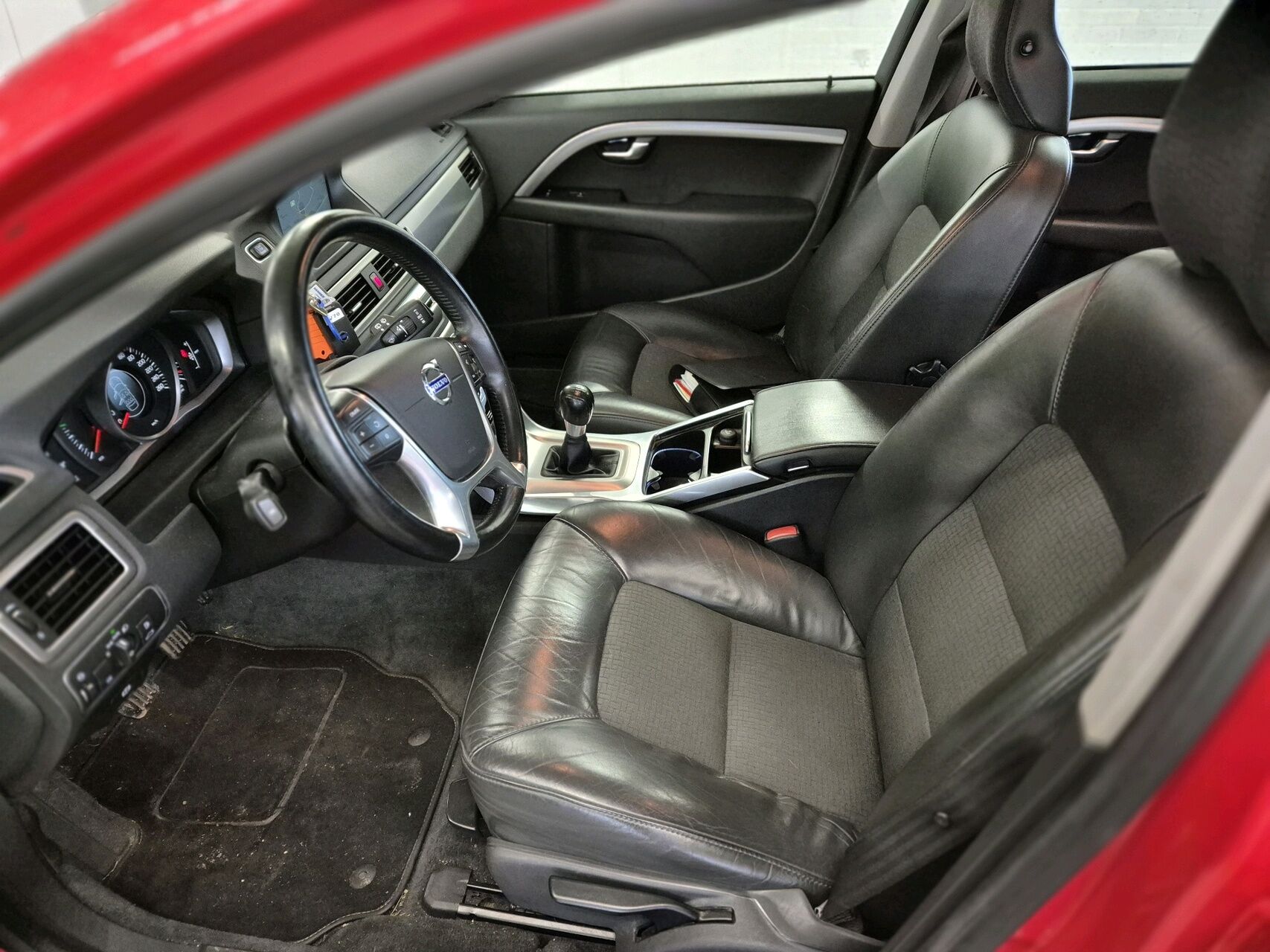 Billede af Volvo V70 2,0 D3 Momentum 136HK Stc 6g