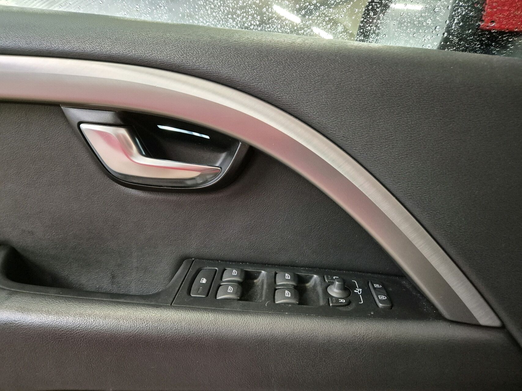 Billede af Volvo V70 2,0 D3 Momentum 136HK Stc 6g