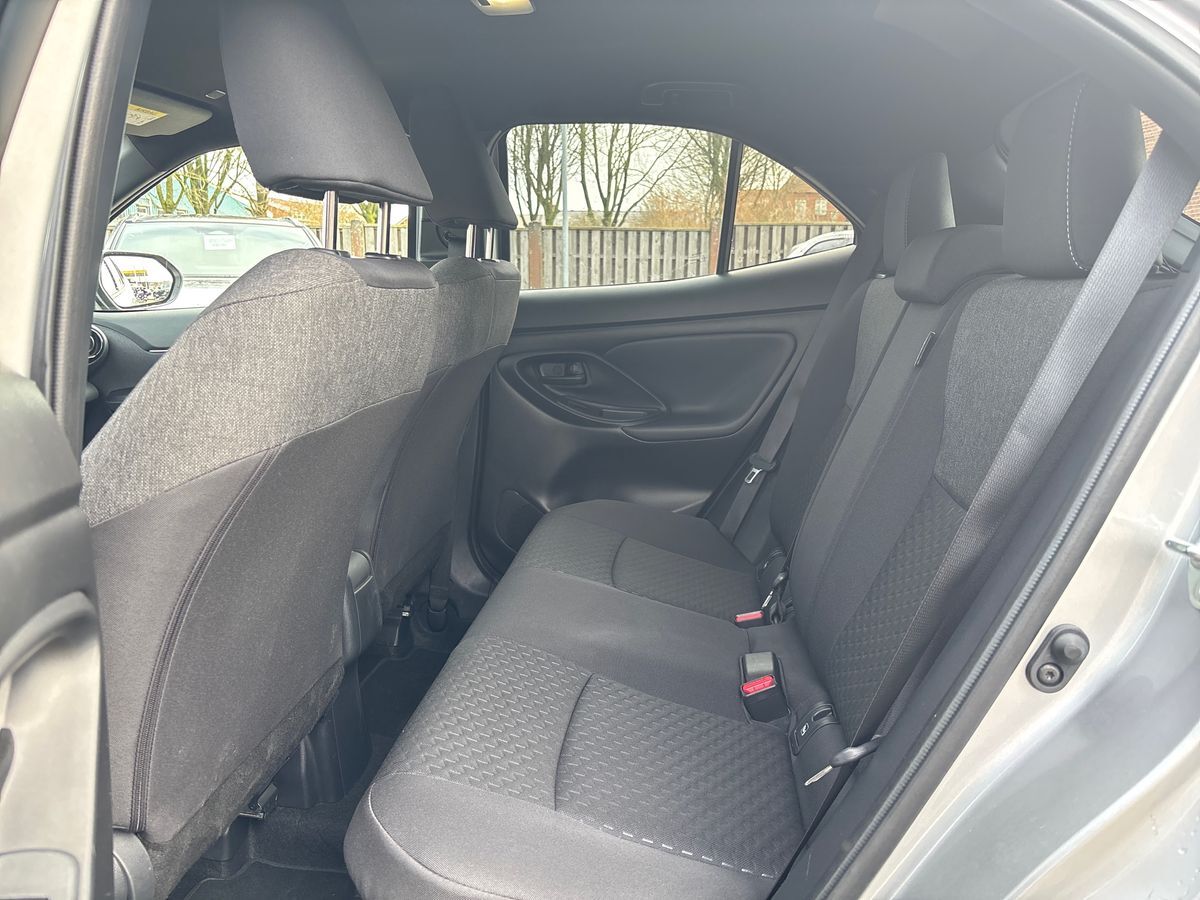 Billede af Toyota Yaris Cross 1,5 Hybrid Style Comfort 116HK 5d Trinl. Gear