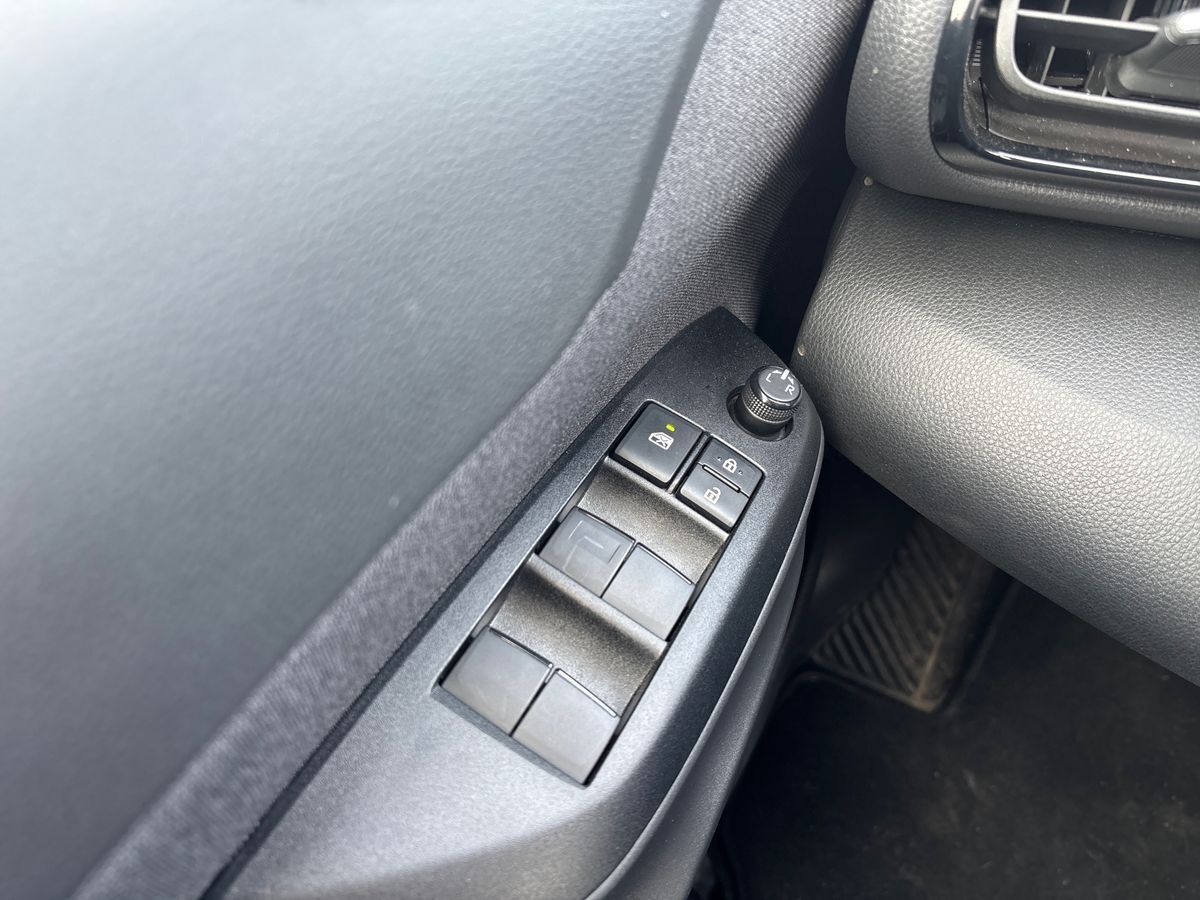 Billede af Toyota Yaris Cross 1,5 Hybrid Style Comfort 116HK 5d Trinl. Gear