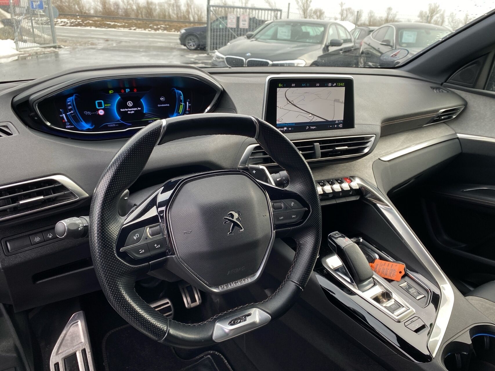 Billede af Peugeot 3008 1,6 PureTech  Plugin-hybrid GT AWD EAT8 300HK 5d 8g Aut.