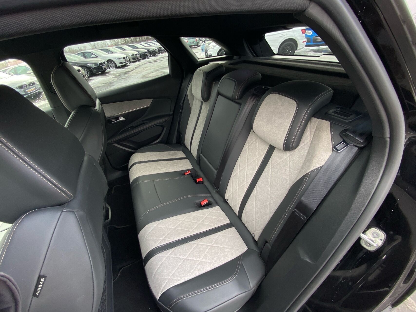 Billede af Peugeot 3008 1,6 PureTech  Plugin-hybrid GT AWD EAT8 300HK 5d 8g Aut.