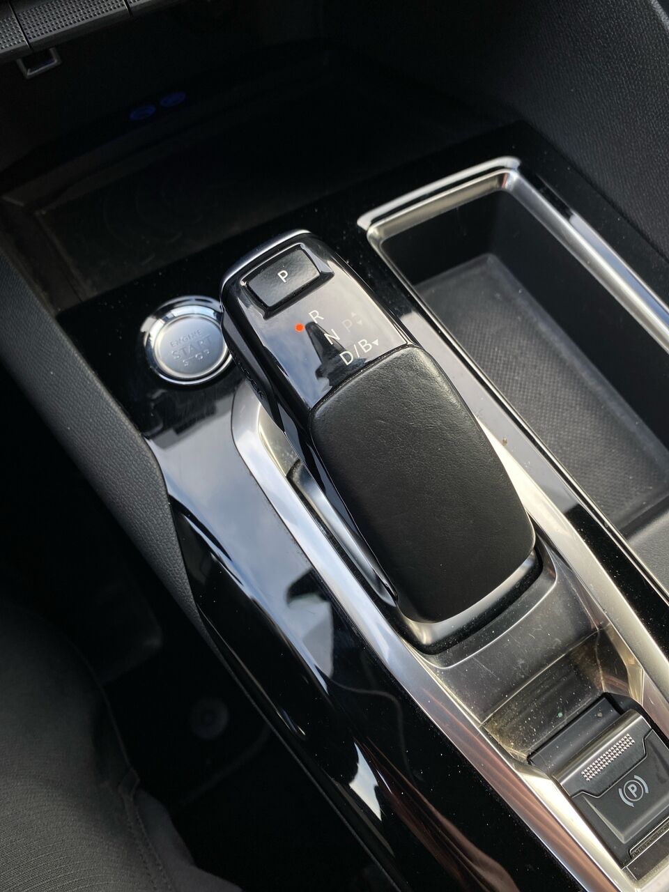 Billede af Peugeot 3008 1,6 PureTech  Plugin-hybrid GT AWD EAT8 300HK 5d 8g Aut.