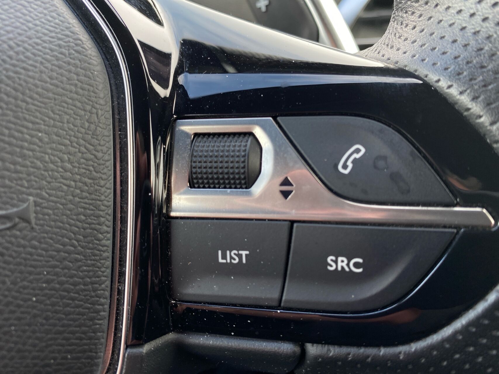 Billede af Peugeot 3008 1,6 PureTech  Plugin-hybrid GT AWD EAT8 300HK 5d 8g Aut.