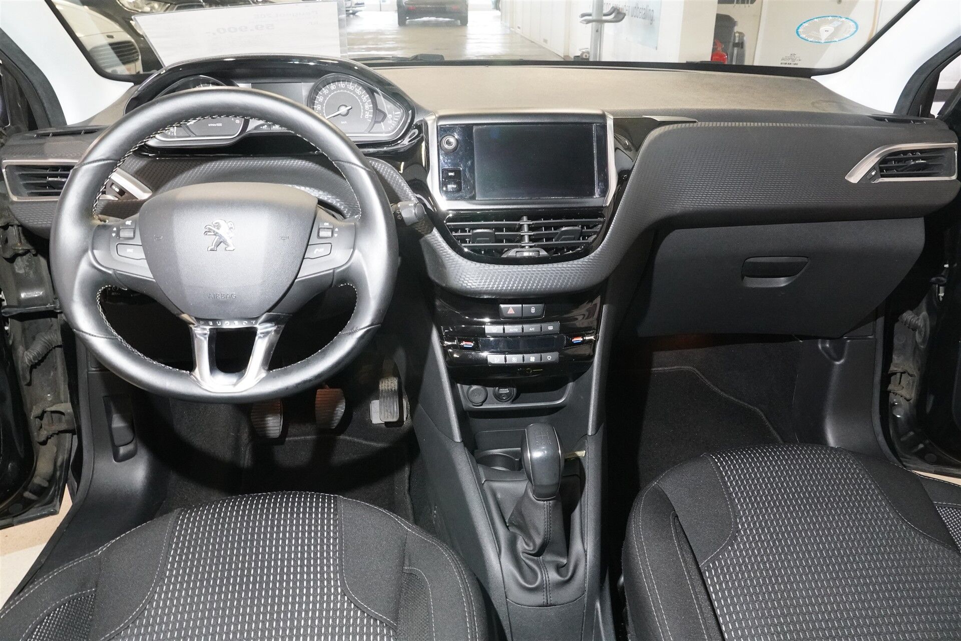 Billede af Peugeot 208 1,6 BlueHDi Allure Sky 100HK 5d