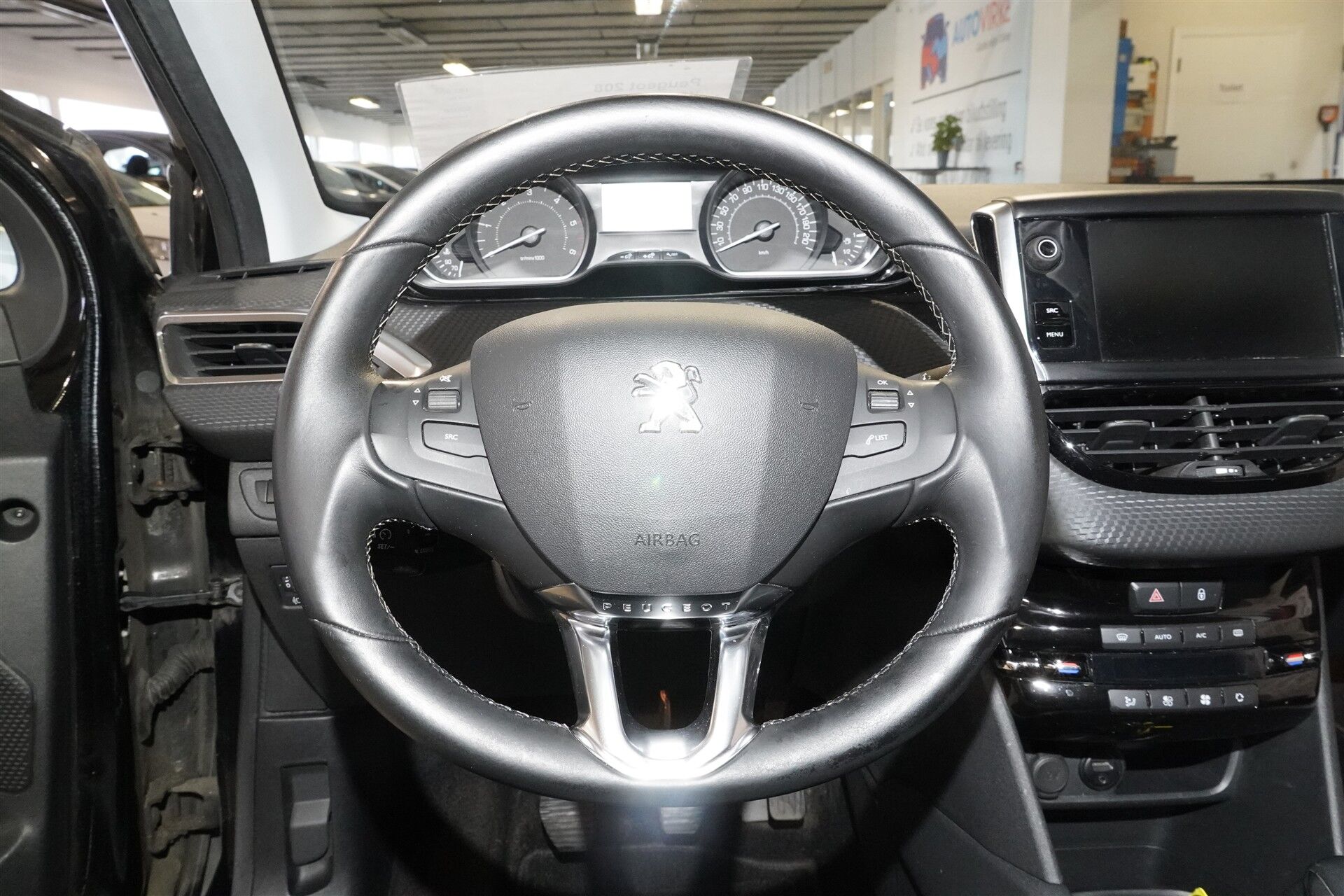 Billede af Peugeot 208 1,6 BlueHDi Allure Sky 100HK 5d