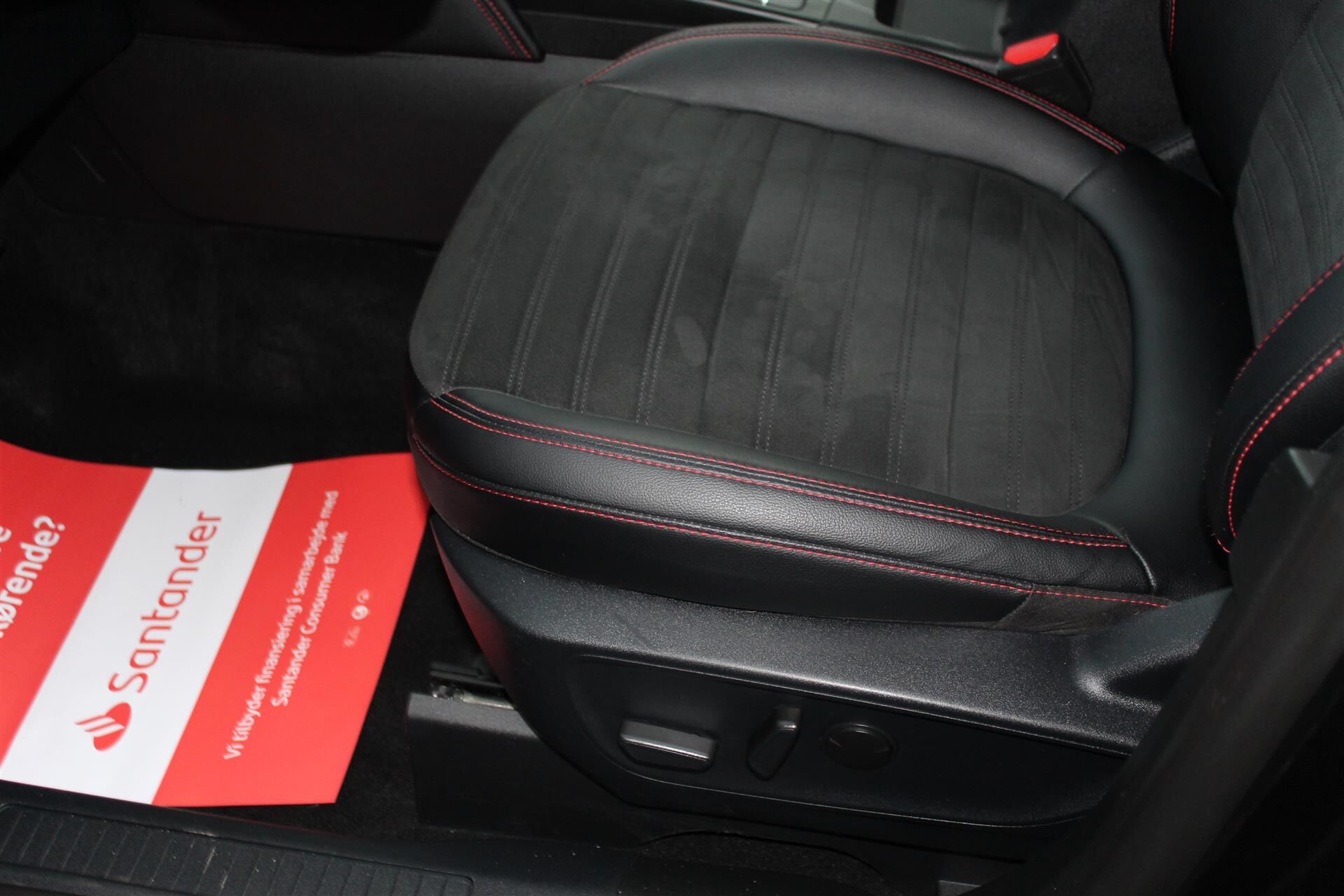 Billede af Ford Kuga 2,5 Plugin-hybrid ST-Line X CVT 225HK 5d Trinl. Gear