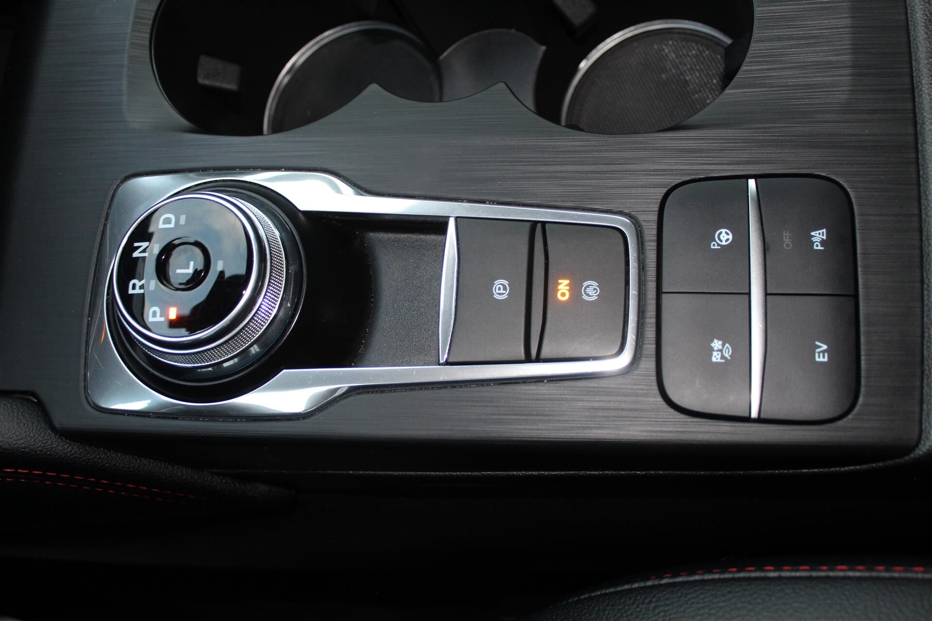 Billede af Ford Kuga 2,5 Plugin-hybrid ST-Line X CVT 225HK 5d Trinl. Gear