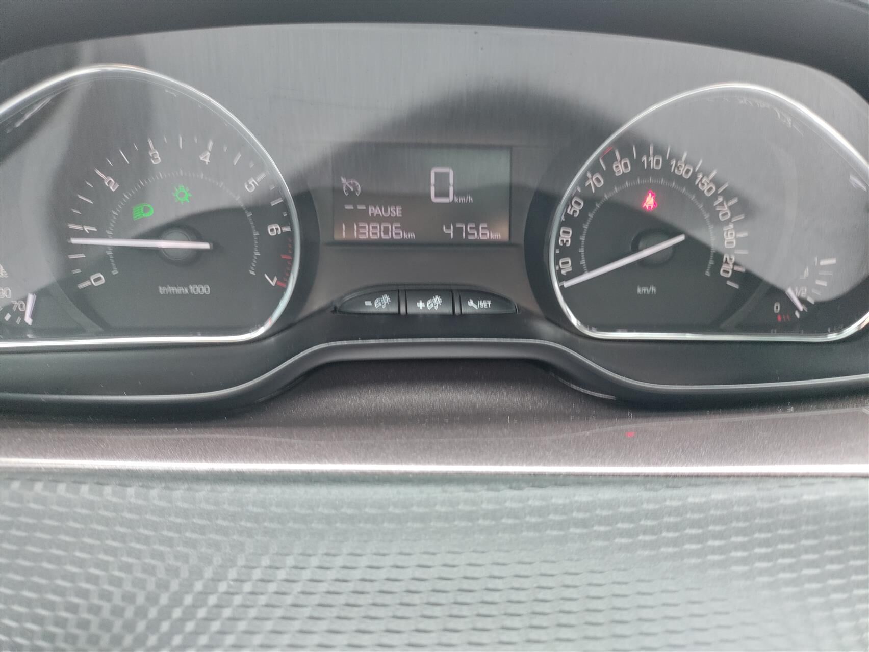 Billede af Peugeot 2008 1,2 VTi Active Sky 82HK