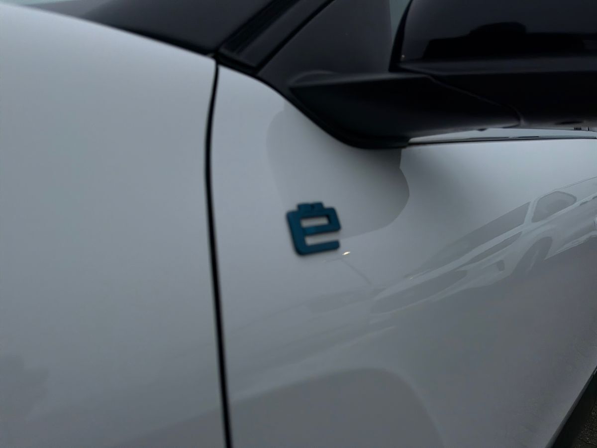 Billede af Citroën e-C4 EL Shine Sport 136HK 5d Aut.