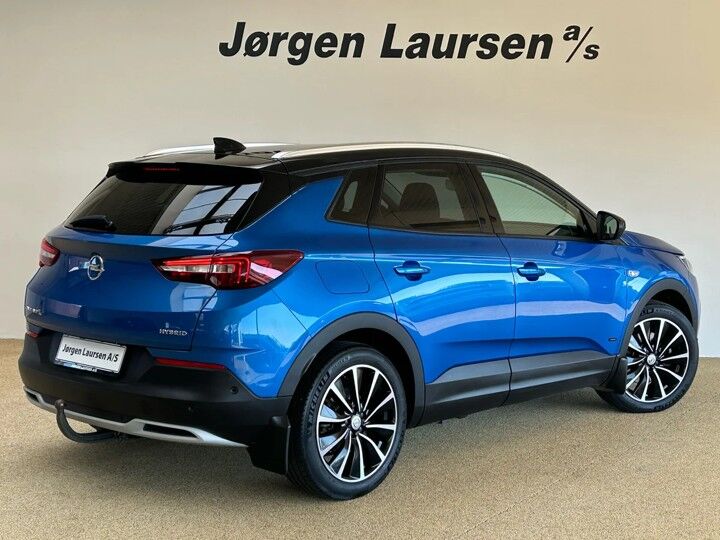 Billede af Opel Grandland X 1,6 PHEV  Plugin-hybrid Cosmo Prestige Pack 225HK 5d 8g Aut.