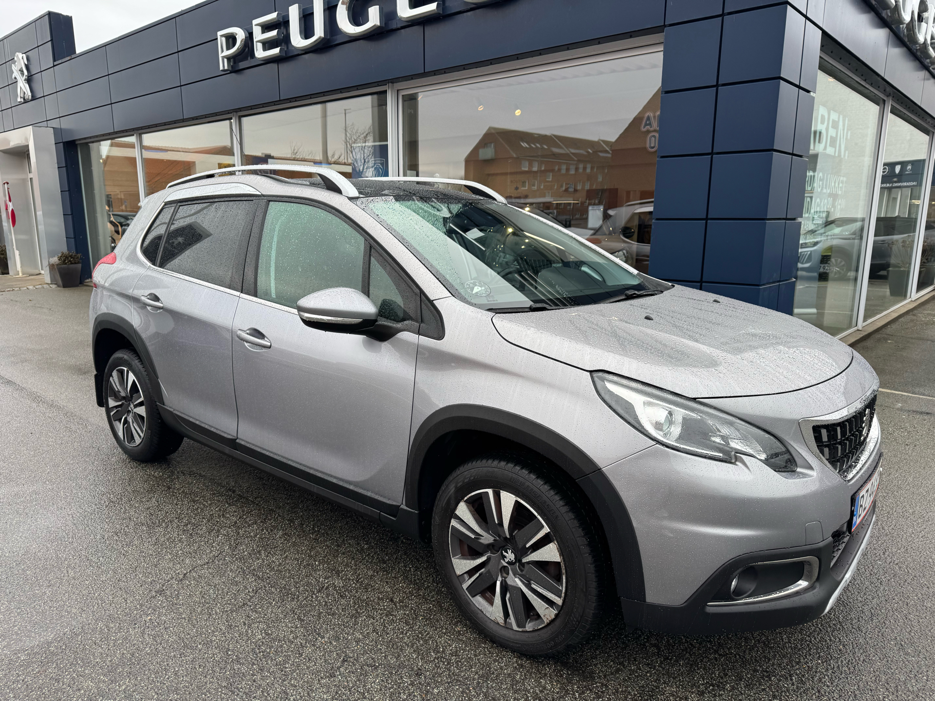 Billede af Peugeot 2008 1,2 e-THP Selection Sky 110HK 5d
