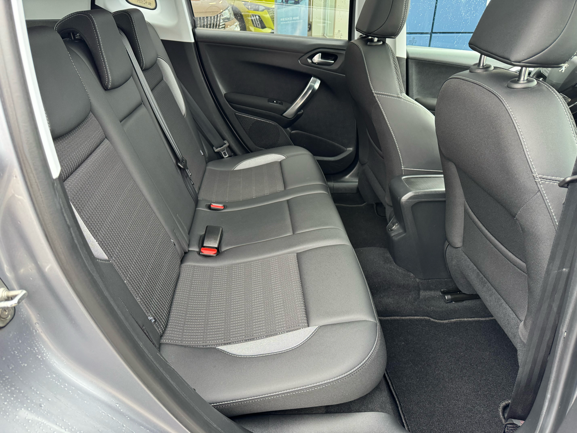 Billede af Peugeot 2008 1,2 e-THP Selection Sky 110HK 5d